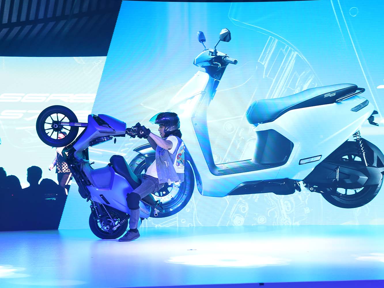 【新車發表】全面佈局 IONEX四車系六新車推動綠能新世代