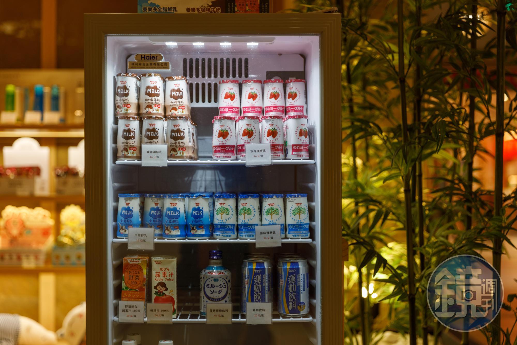 在日本泡完湯,總要來上一罐牛奶,這裡也喝得到。