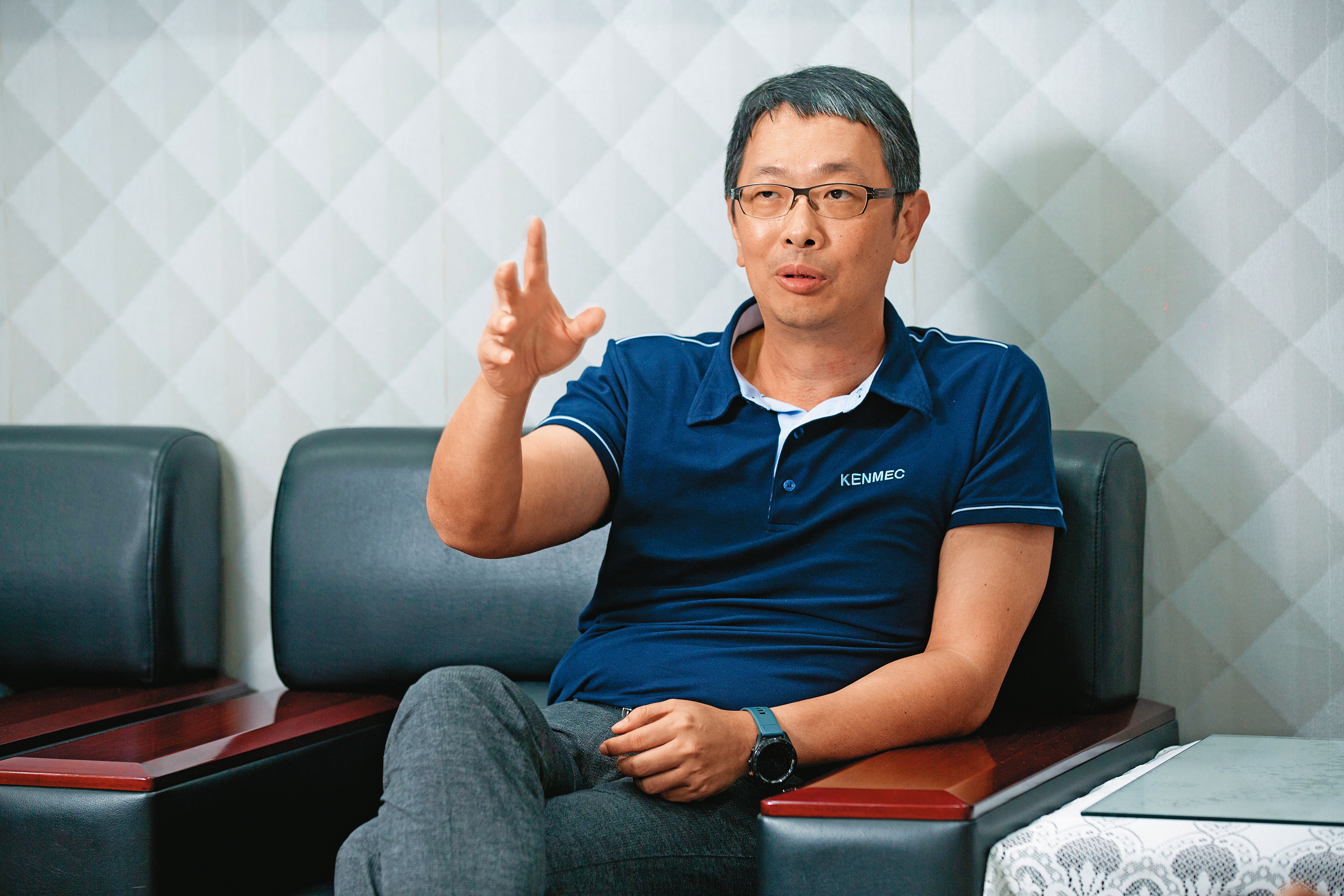 受缺工衝擊,製造業導入工業機器人已是生產製造必要環節,就連廣運都在去年導入三套機器手臂。(廣運集團執行長謝明凱)