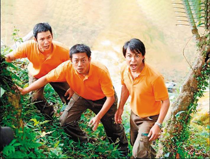 過往陳昭榮(中)在八點檔是「一哥」等級,但他毫不戀棧,之後出來受訪多是呈現商場生意人的形象。左為王耿豪、右為孫協志。(三立提供)