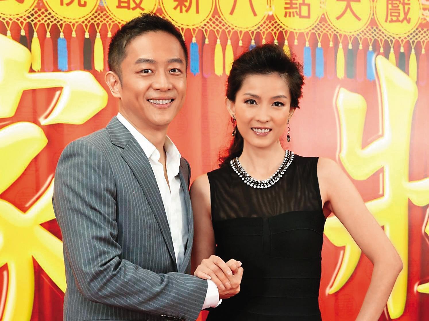 葉全真(右)與陳昭榮(左)屢傳花邊,後來共同創立數位科技公司;去年女方離去、男的則是卸下董事長職位,不過彼此澄清沒有鬧翻。(翻攝自鳳凰藝能臉書)