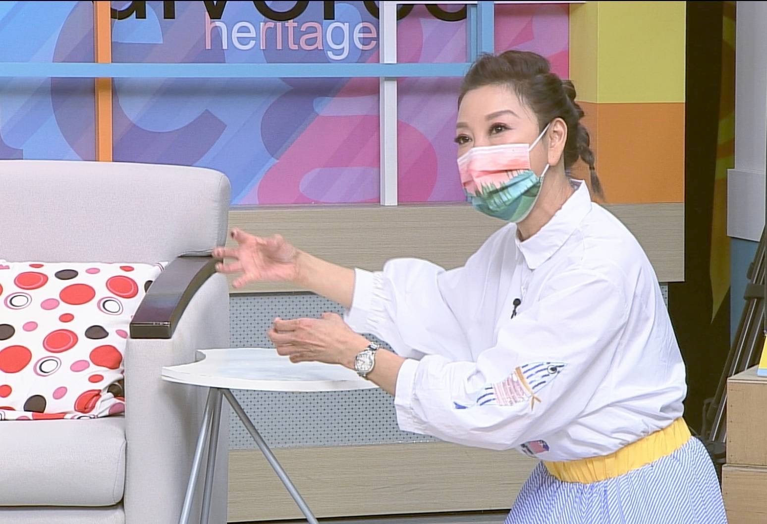楊繡惠自曝成長過程學到父親的說學逗唱功力開拓她的演藝圈生涯。（高點提供）