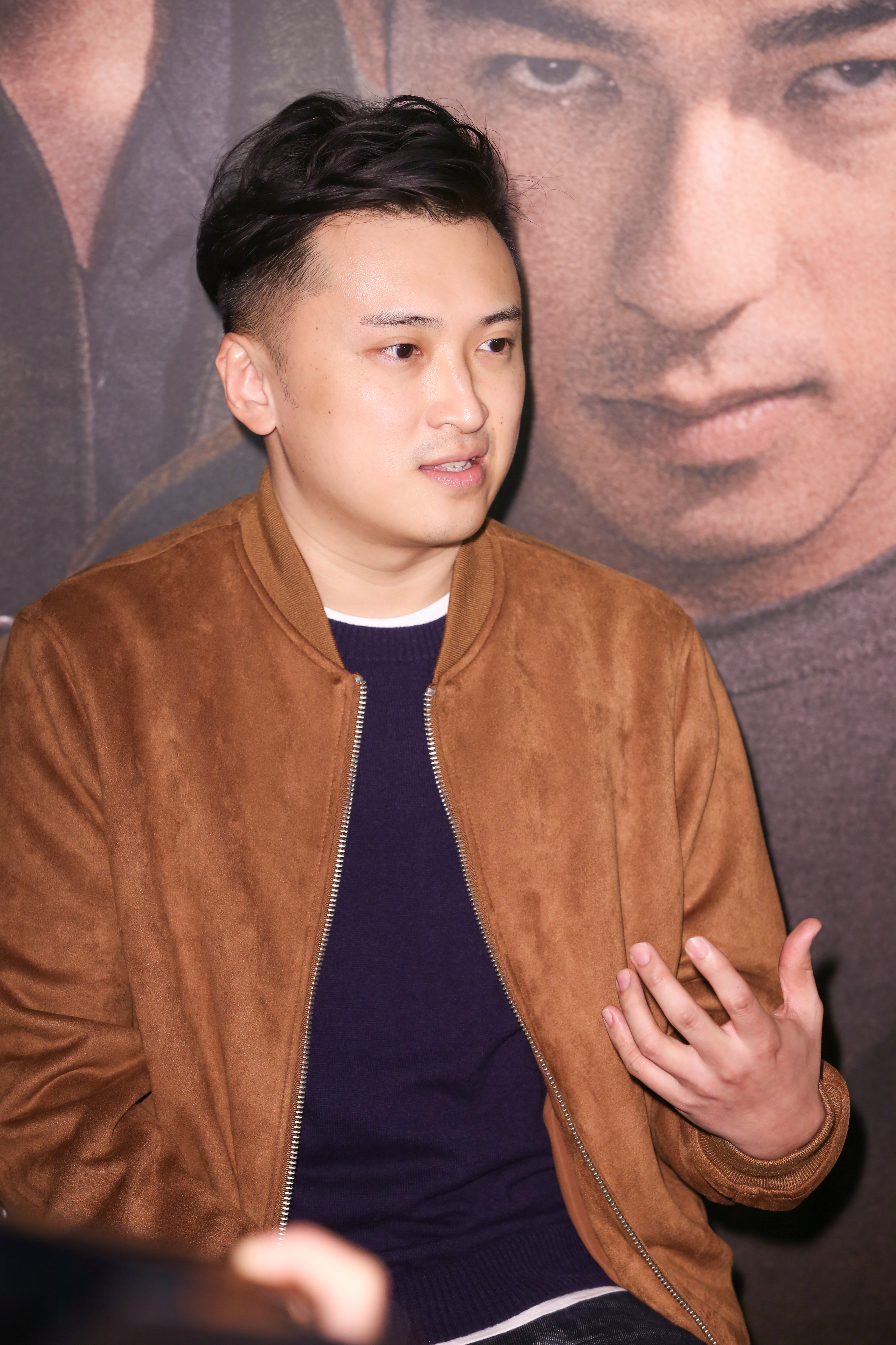 導演陳奕甫曾帶張孝全拜訪資深媒體人，感受他們的講話節奏、生活舉止。