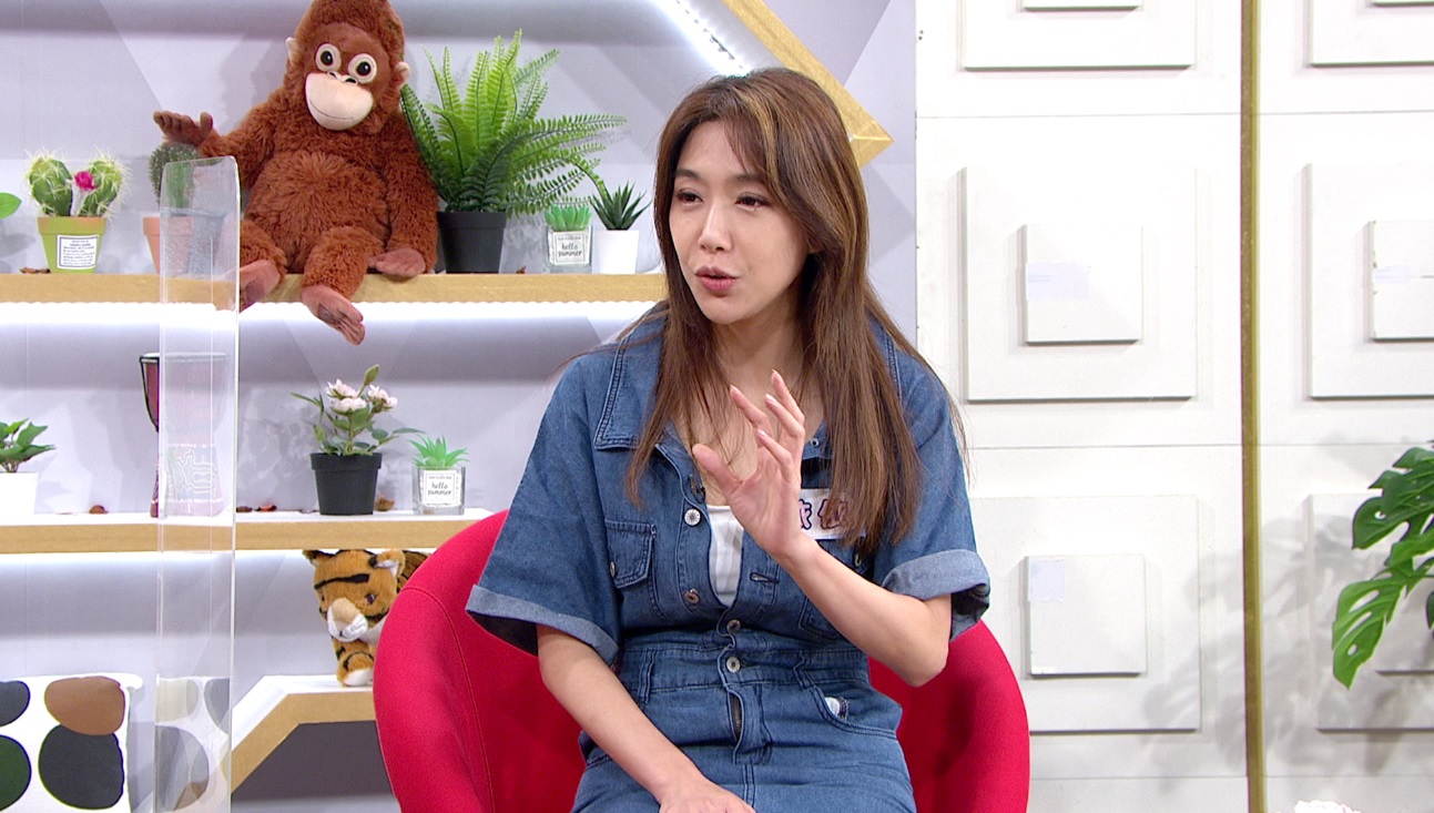 依依錄影自曝「婚內失戀」。（年代MUSH提供）