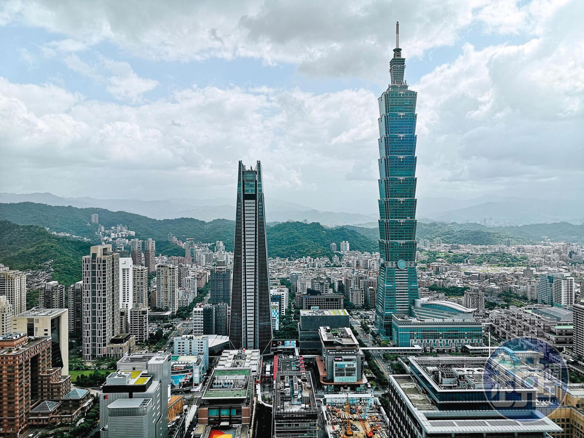 台北市蛋黃區的民眾口袋較深、成交快，因此崴爺深信地段決定一切。