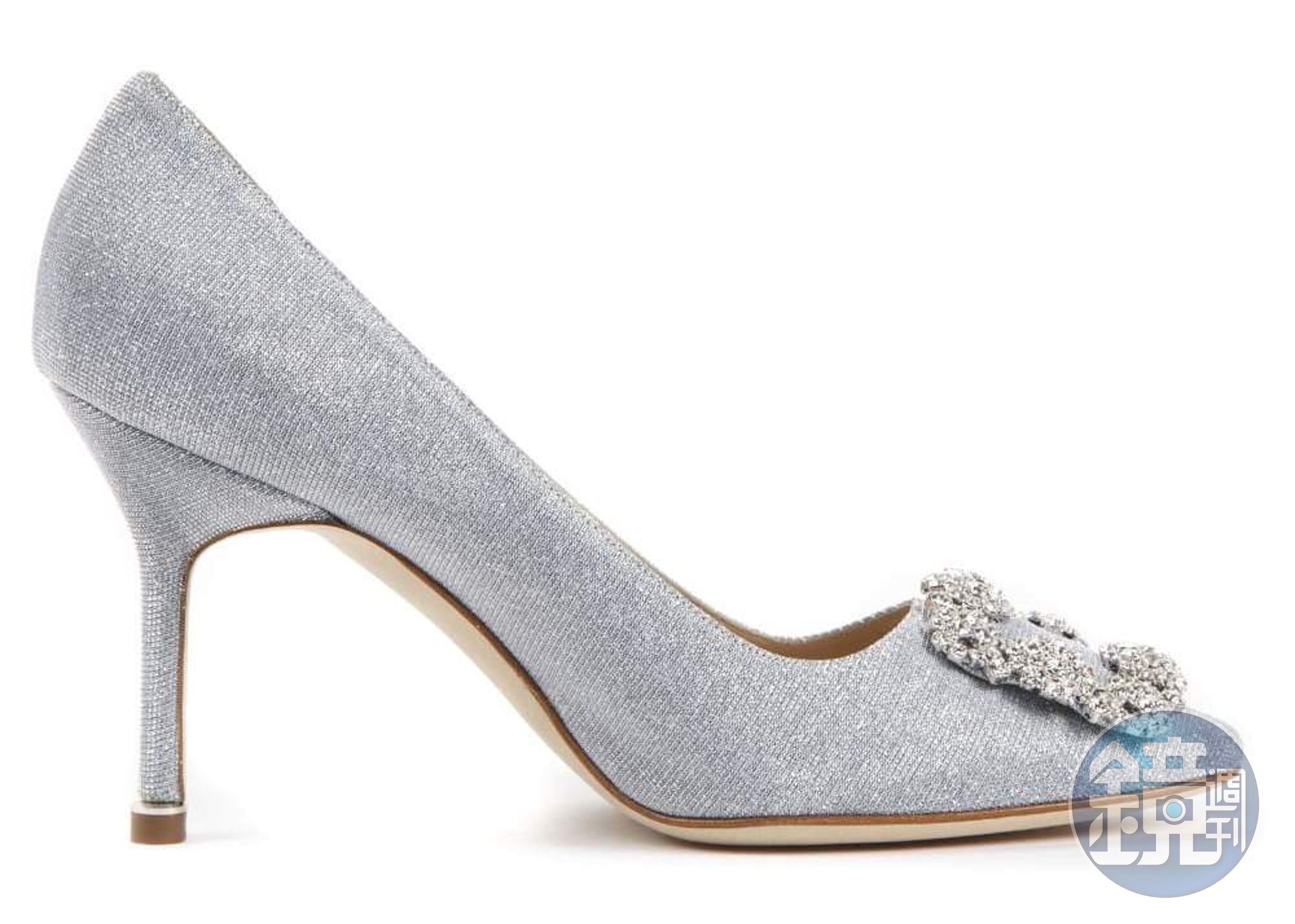 銀色Hangisi高跟鞋 NT$46,800 MANOLO BLAHNIK。（MANOLO BLAHNIK提供）