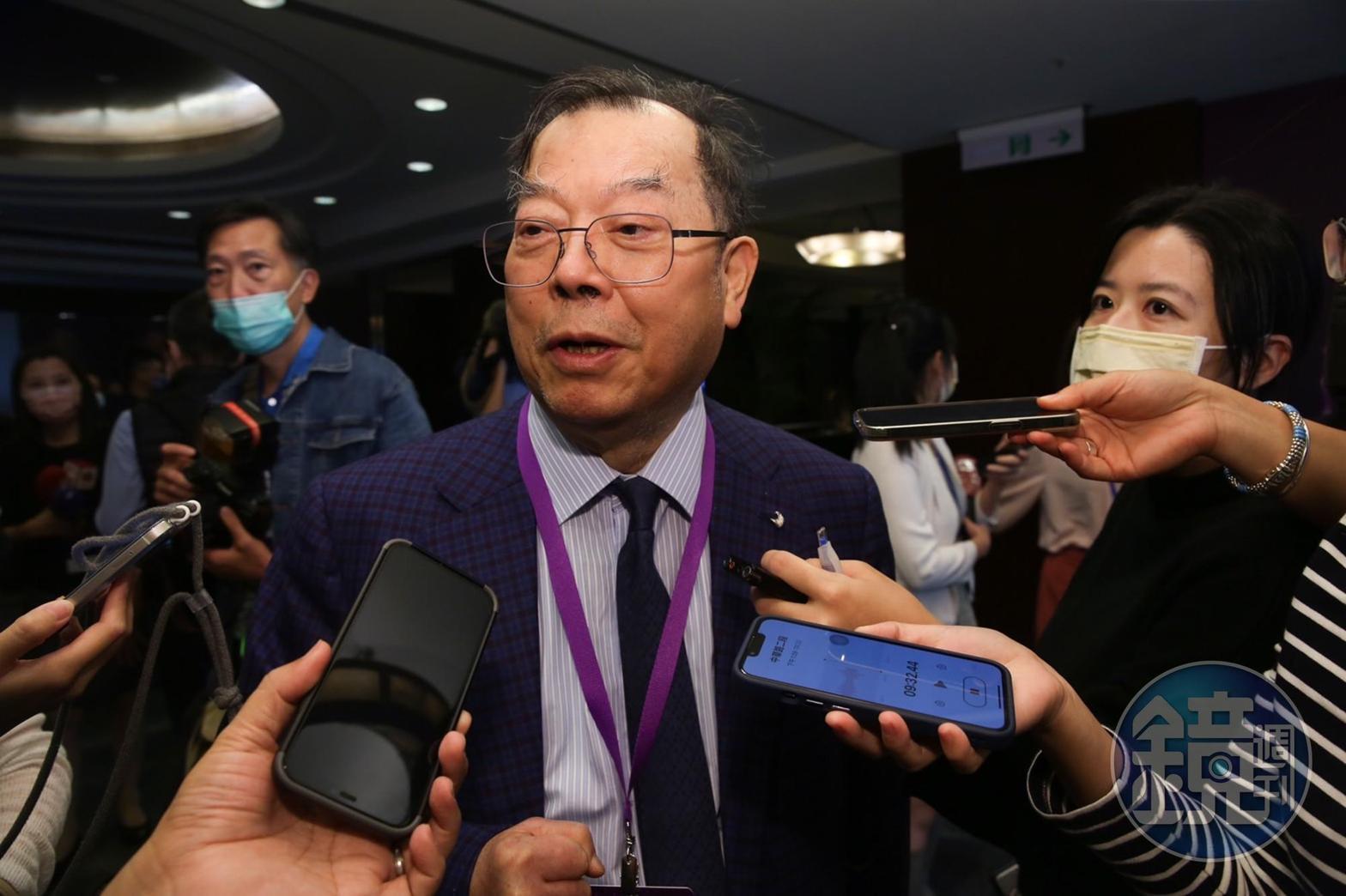 力積電董事長黃崇仁今日出席台灣半導體產業協會活動，暢談半導體產業景氣議題。