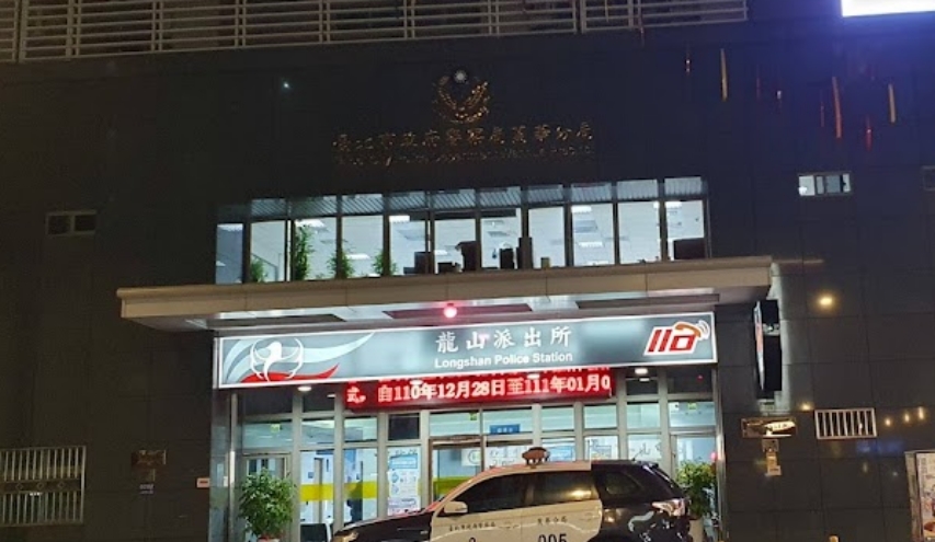 萬華晚間發生槍擊案，人質平安獲釋，槍手則自轟倒地。（翻攝自Google Maps）