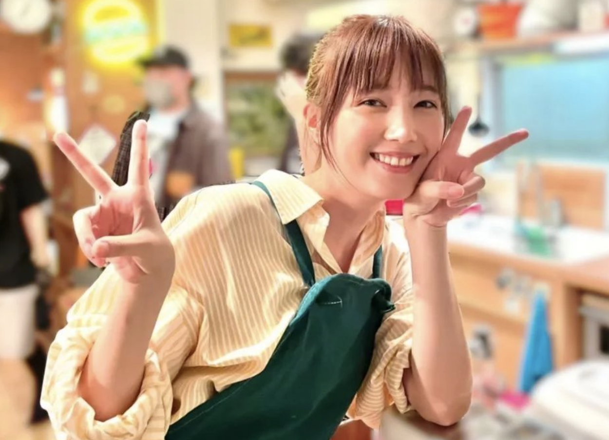 日本女星本田翼演技尷尬,關鍵字還上推特世界熱搜第一名。(翻攝kimihana_tbs)