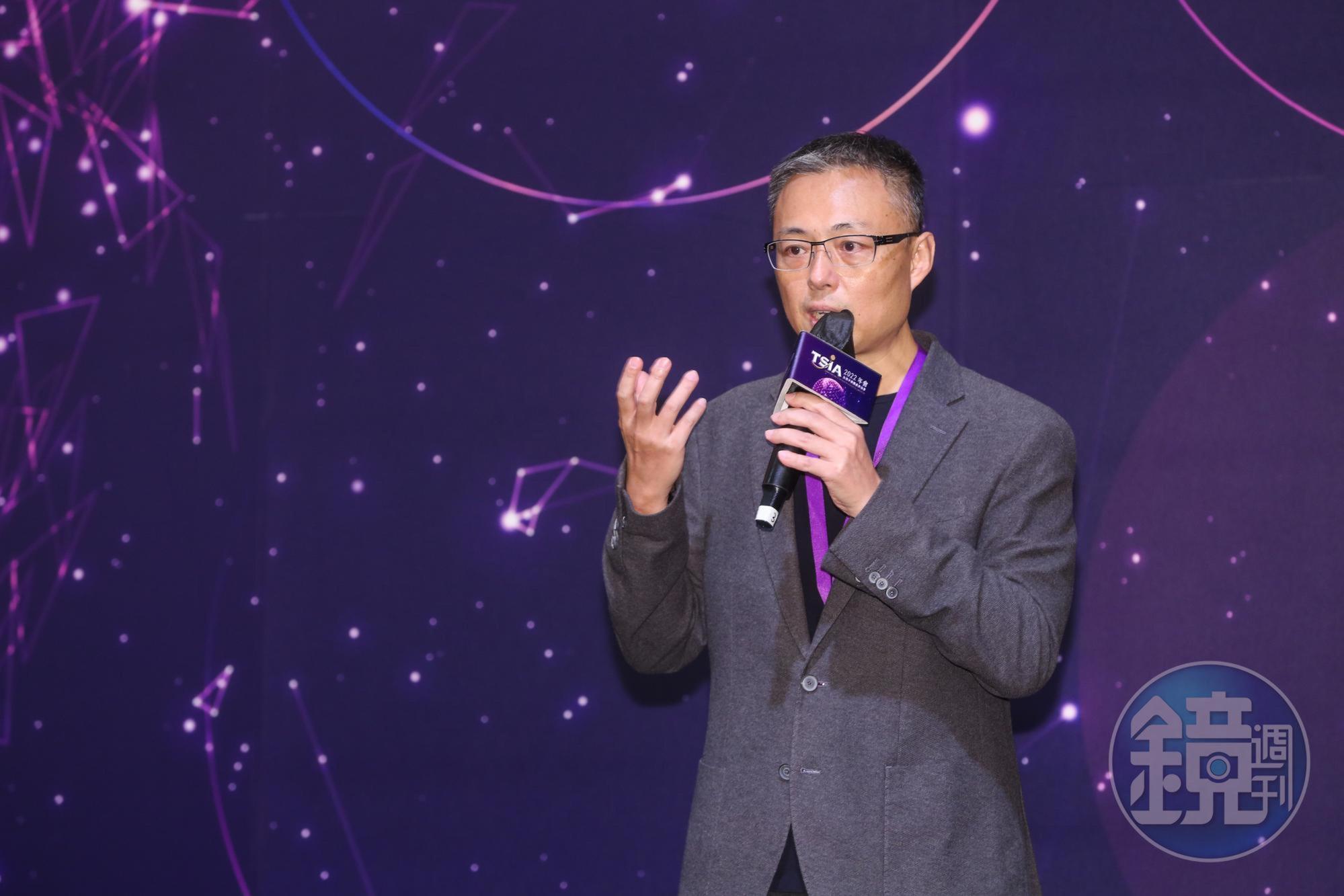 宏達電全球副總裁兼亞太區總經理黃昭穎表示,讓VR更貼近人心,將是元宇宙發展的新挑戰。