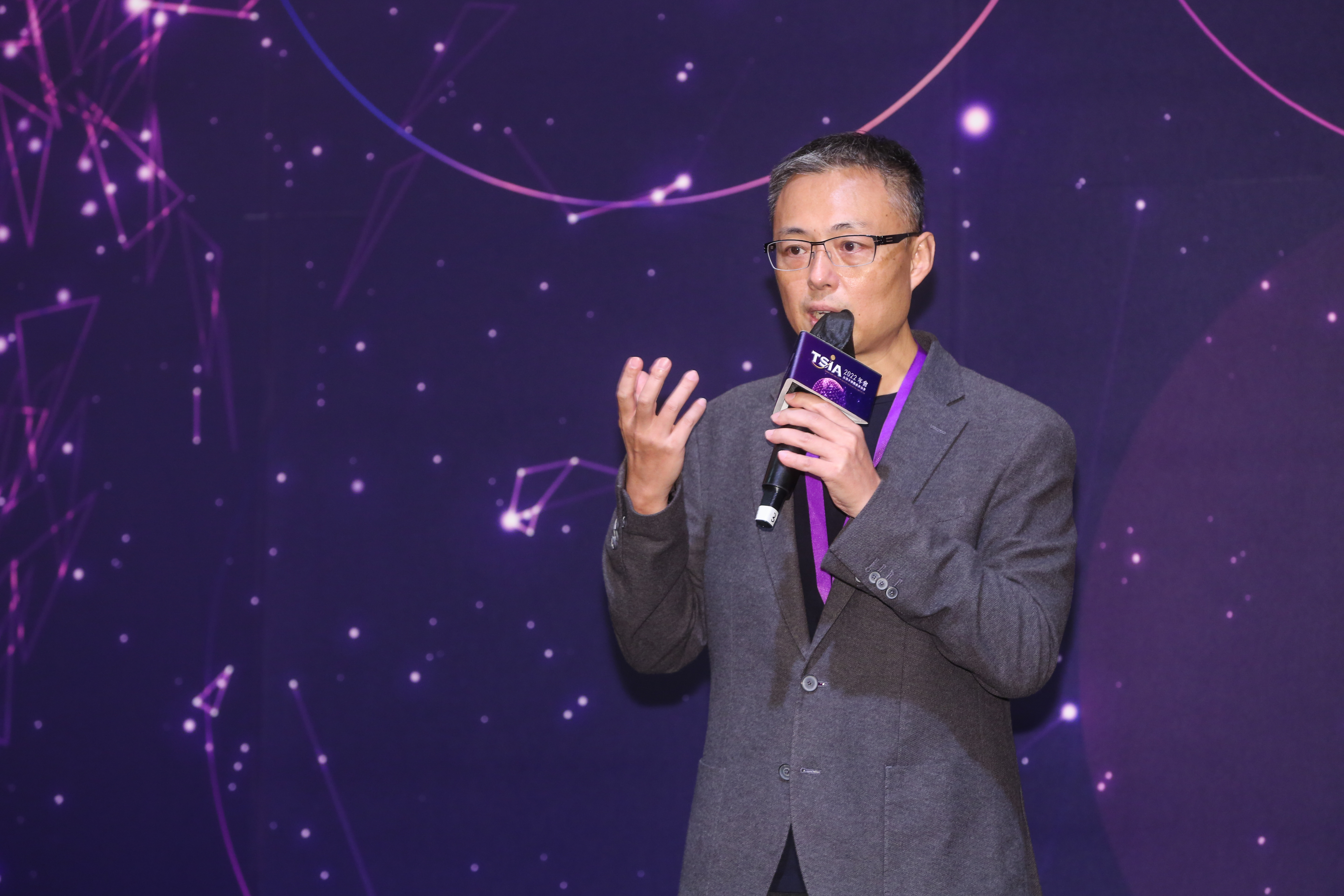 宏達電全球副總裁兼亞太區總經理黃昭穎表示，讓VR更貼近人心，將是元宇宙發展的新挑戰。