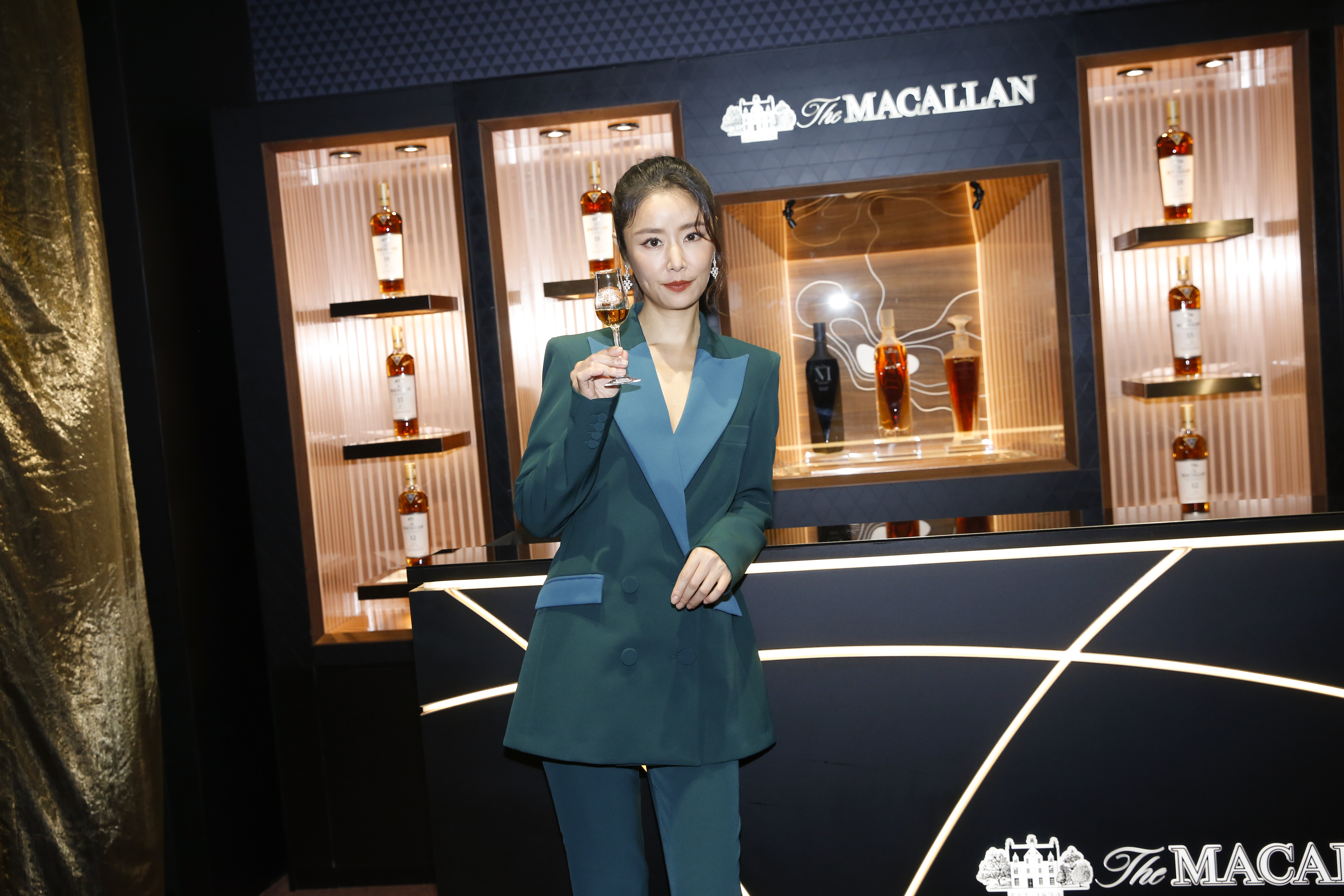 林心如為酒商活動站台。