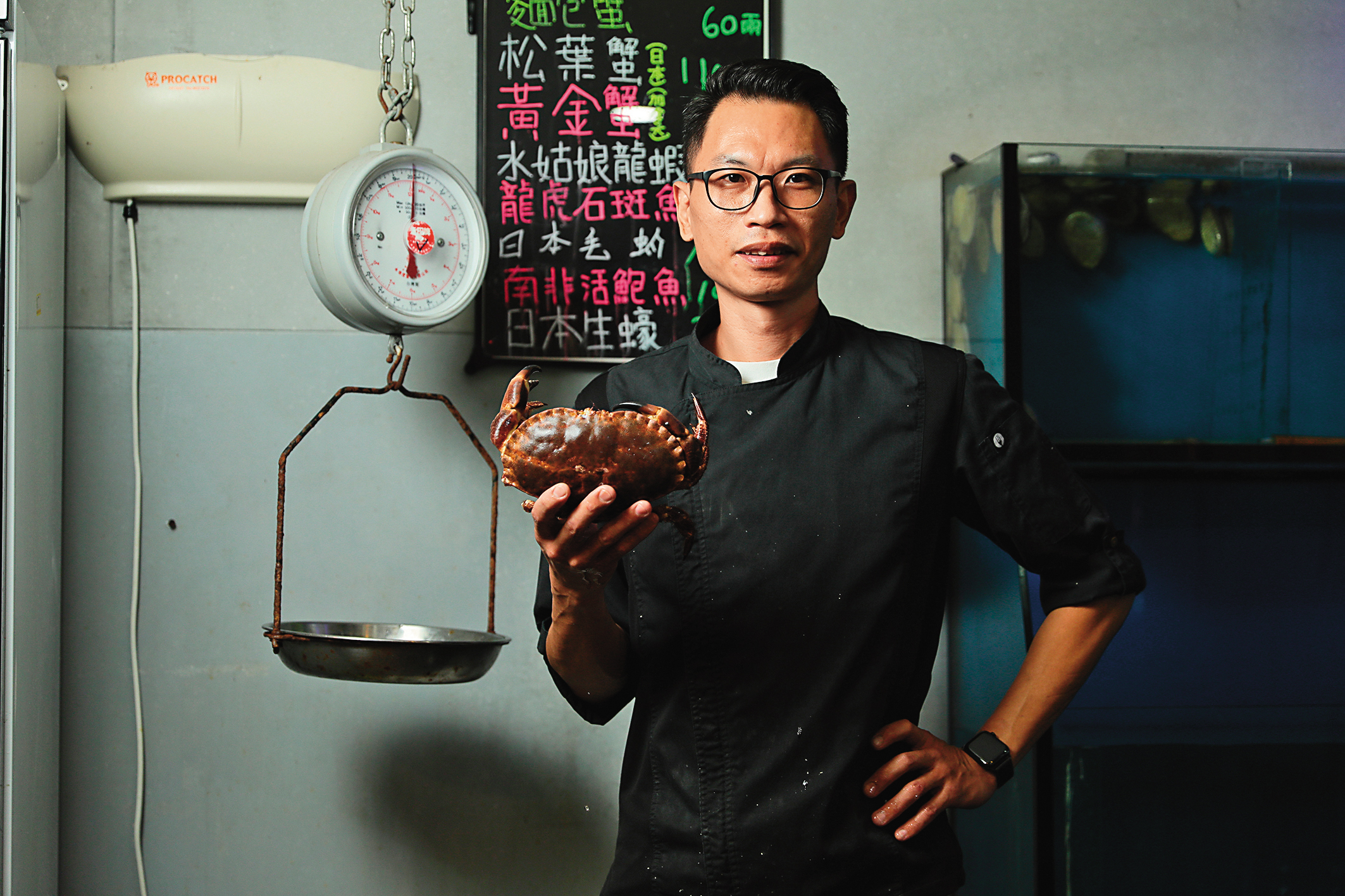 主廚阿偉有台菜和粵菜功底，烹蟹手法融合多國菜系。