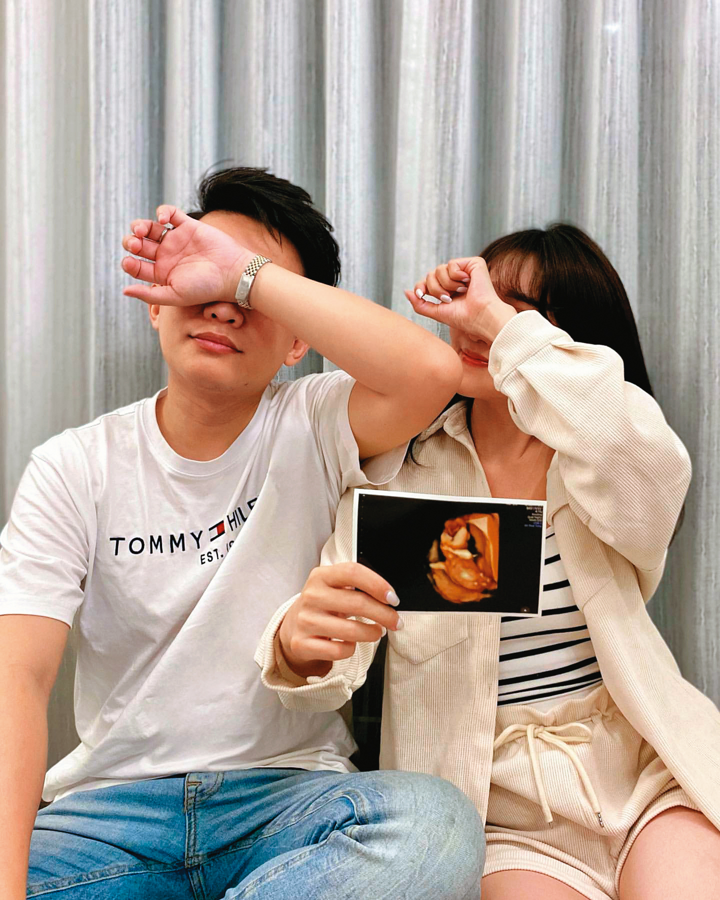 張若妤在今年10月19日結婚周年紀念日，公開懷孕喜訊。（翻攝自張若妤IG）