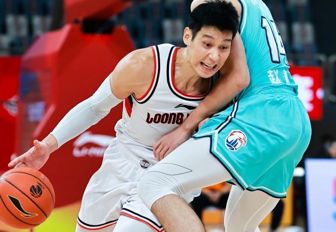 林書豪遭陸媒爆料將離開CBA，加盟PLG高雄鋼鐵人。（翻攝自微博）