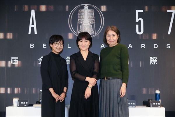 陳慧翎(左起)與朴海英、徐譽庭對談交流台韓戲劇製作環境,也鼓勵想當編劇的年輕人多多累積生活歷練。(三立電視台提供)