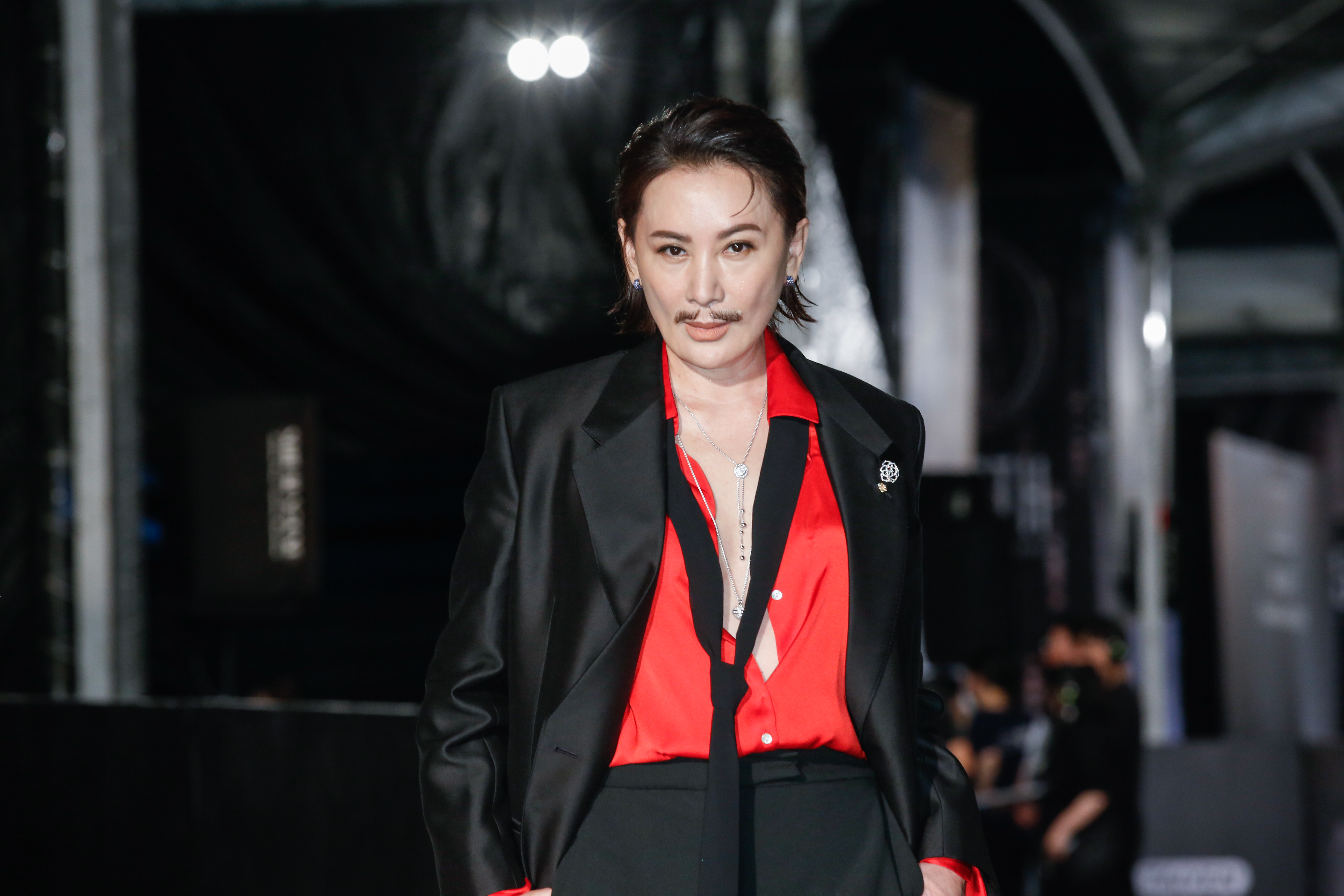 陳亞蘭史無前例以《嘉慶君遊臺灣》奪得戲劇節目男主角獎。