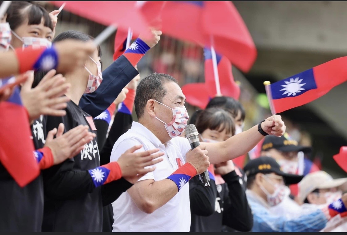 捍衛中華民國、愛護台灣這塊土地,是侯友宜42年公職生活不變的初衷。(翻攝侯友宜臉書)