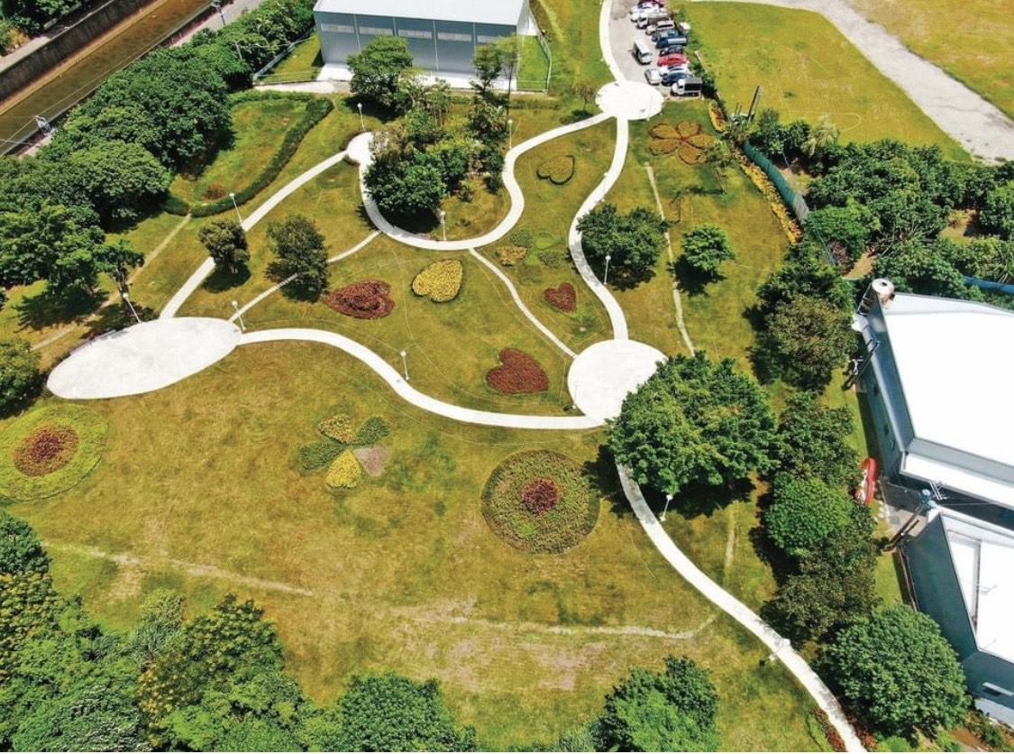 侯友宜是任任內,耀眼政績五股垃圾山變成夏綠蒂公園。(翻攝侯友宜臉書)