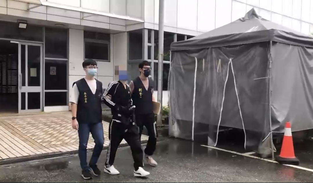 警方送辦藥頭。（翻攝畫面）