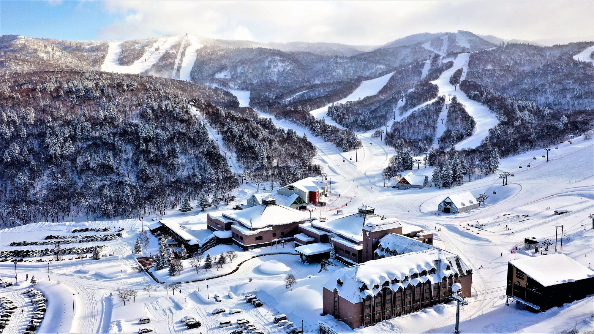 今年冬季星宇航空攜手Club Med推出頂級全包式滑雪假期。
