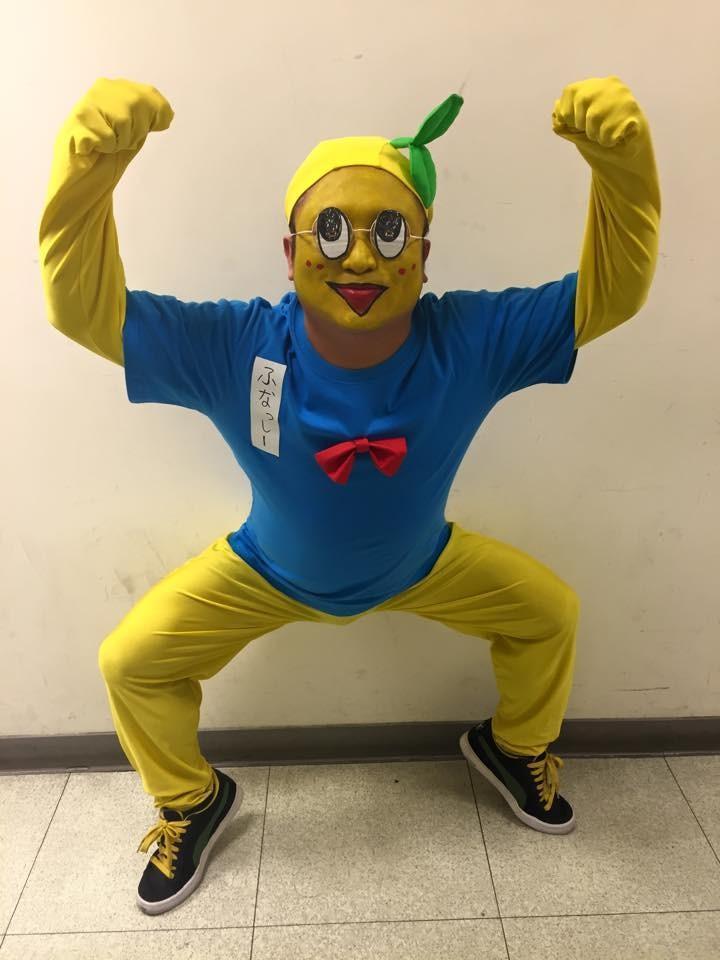 納豆因工作當角色扮演,卻製造讓人噴飯的效果。(納豆臉書)