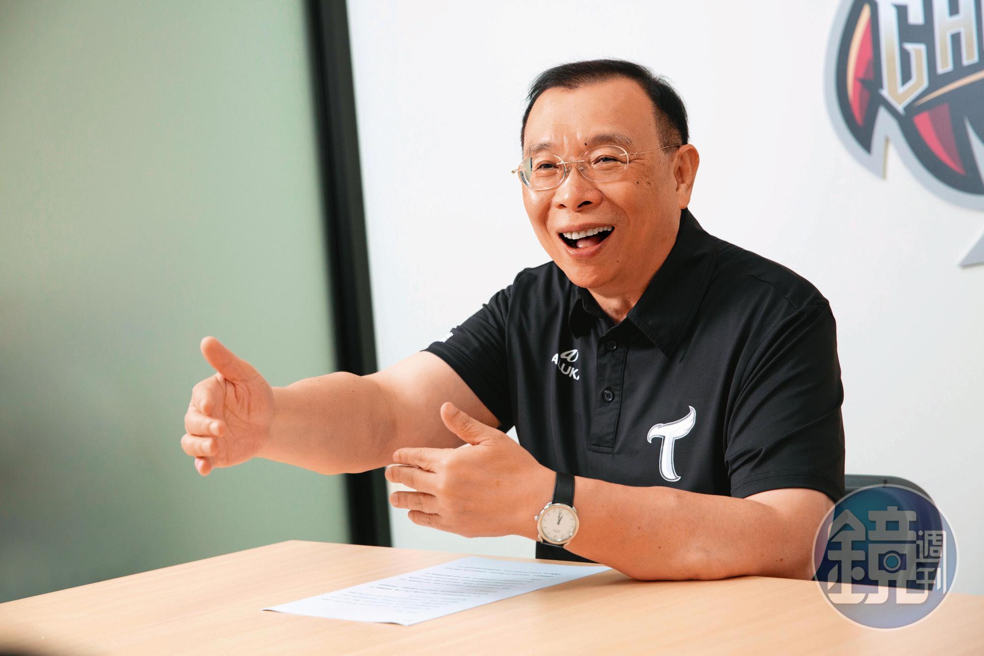 台鋼集團切入運動產業，集團大家長謝裕民力拼帶動南部運動風氣。
