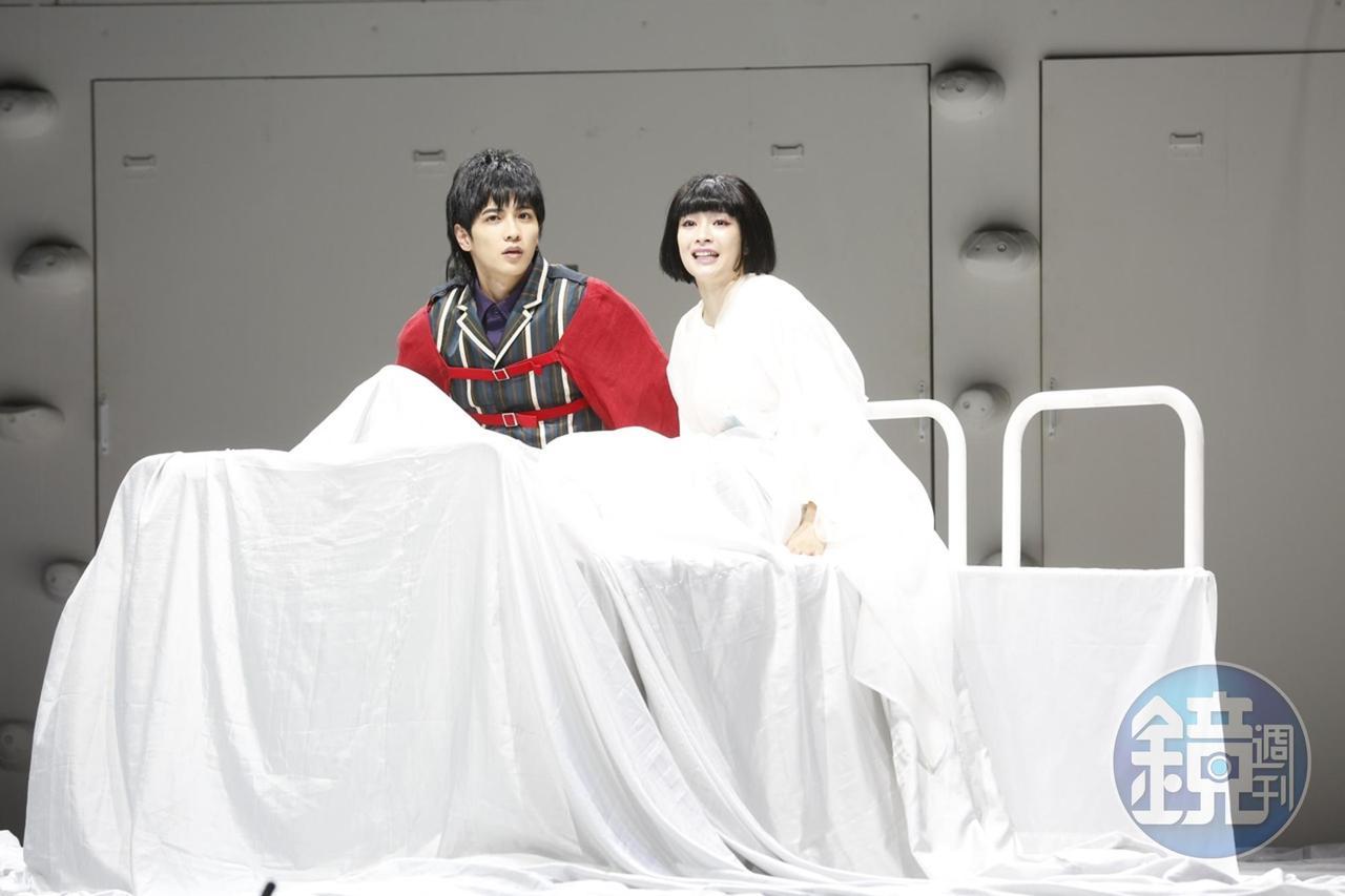 志尊淳與廣瀨鈴為舞台劇《Q:歌舞伎之夜》來台,8場演出票券已全數賣光。