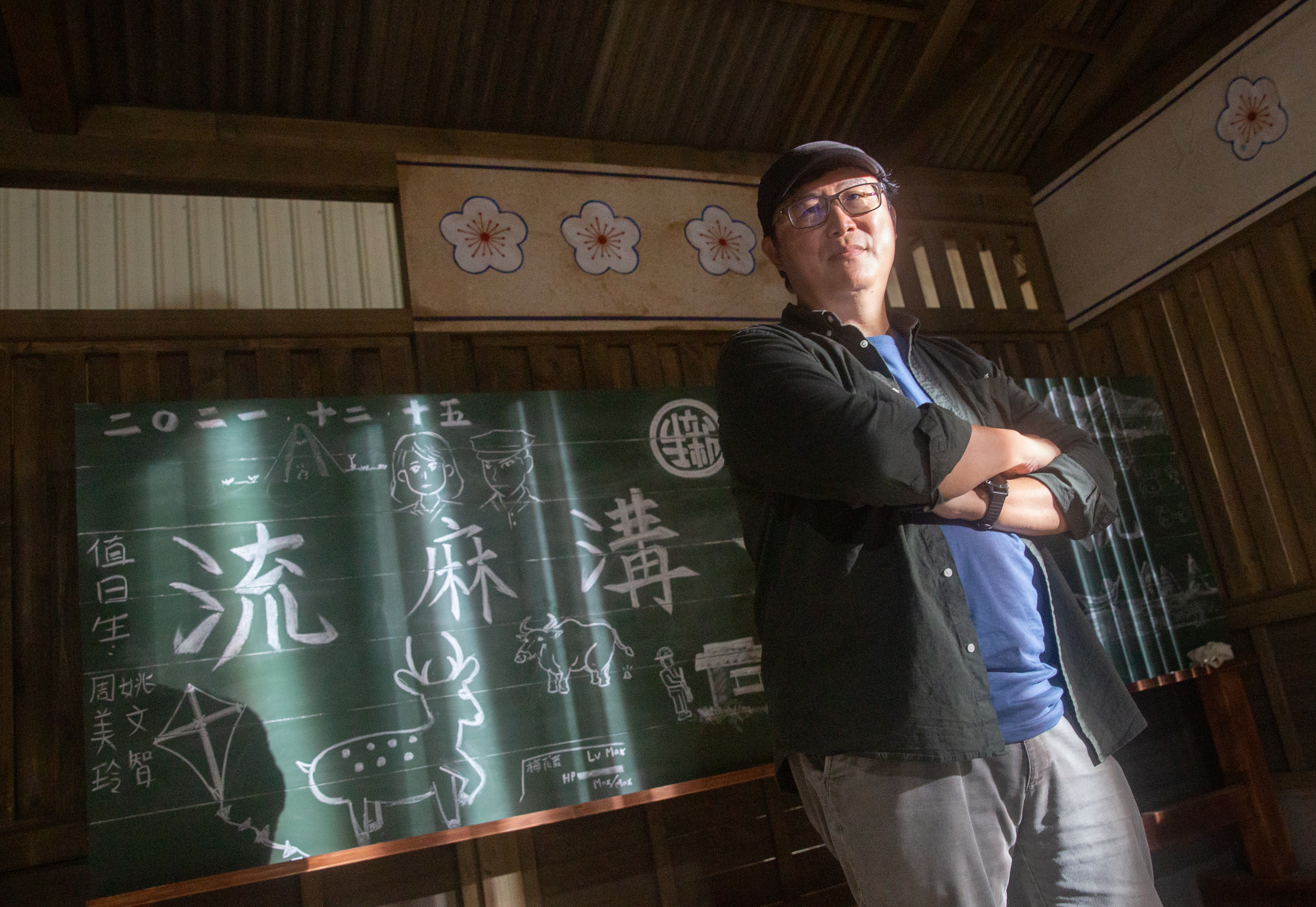 《流麻溝十五號》外景於綠島拍攝，室內景在台北郊區搭景，殺青前夕我們前往取景。