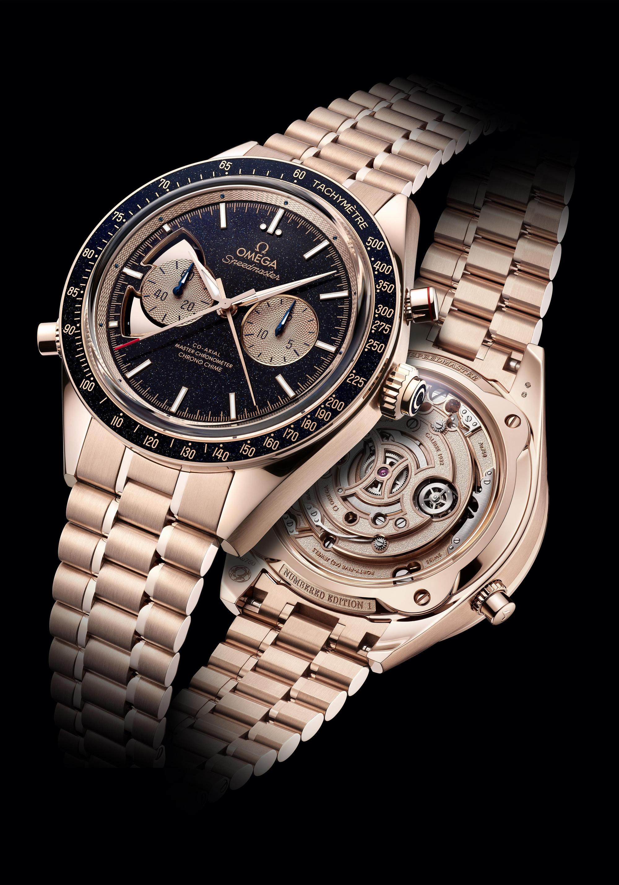 Speedmaster Chrono Chime｜522.50.45.52.03.001／18K Sedna™金錶殼／錶徑45mm／時、分、小秒、三問報時、追針計時碼錶功能／Calibre 1932手上鍊機芯／防水30米／定價約CHF450,000（換率換算約台幣1440萬元）