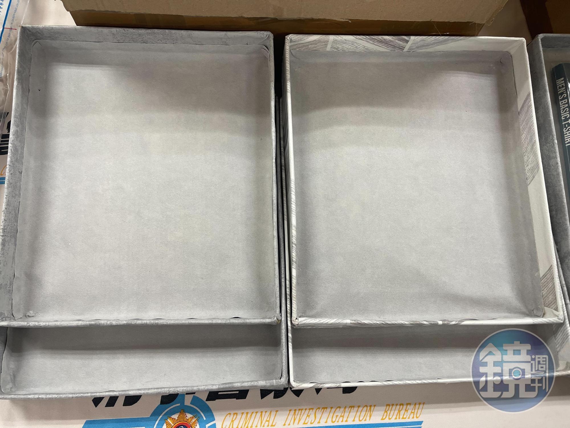 嫌犯把毒品藏在內衣包裝盒內。