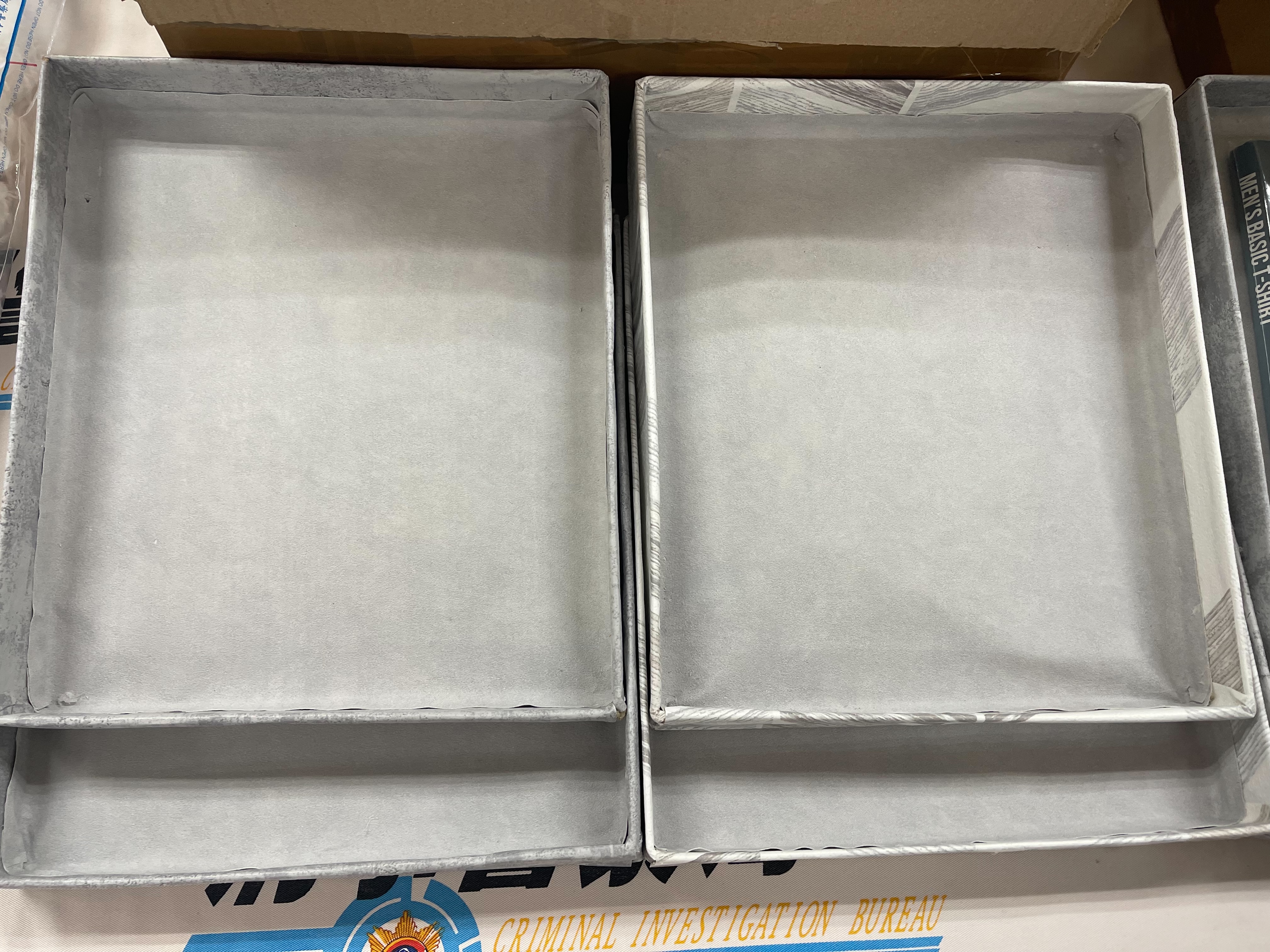 嫌犯把毒品藏在內衣包裝盒內。