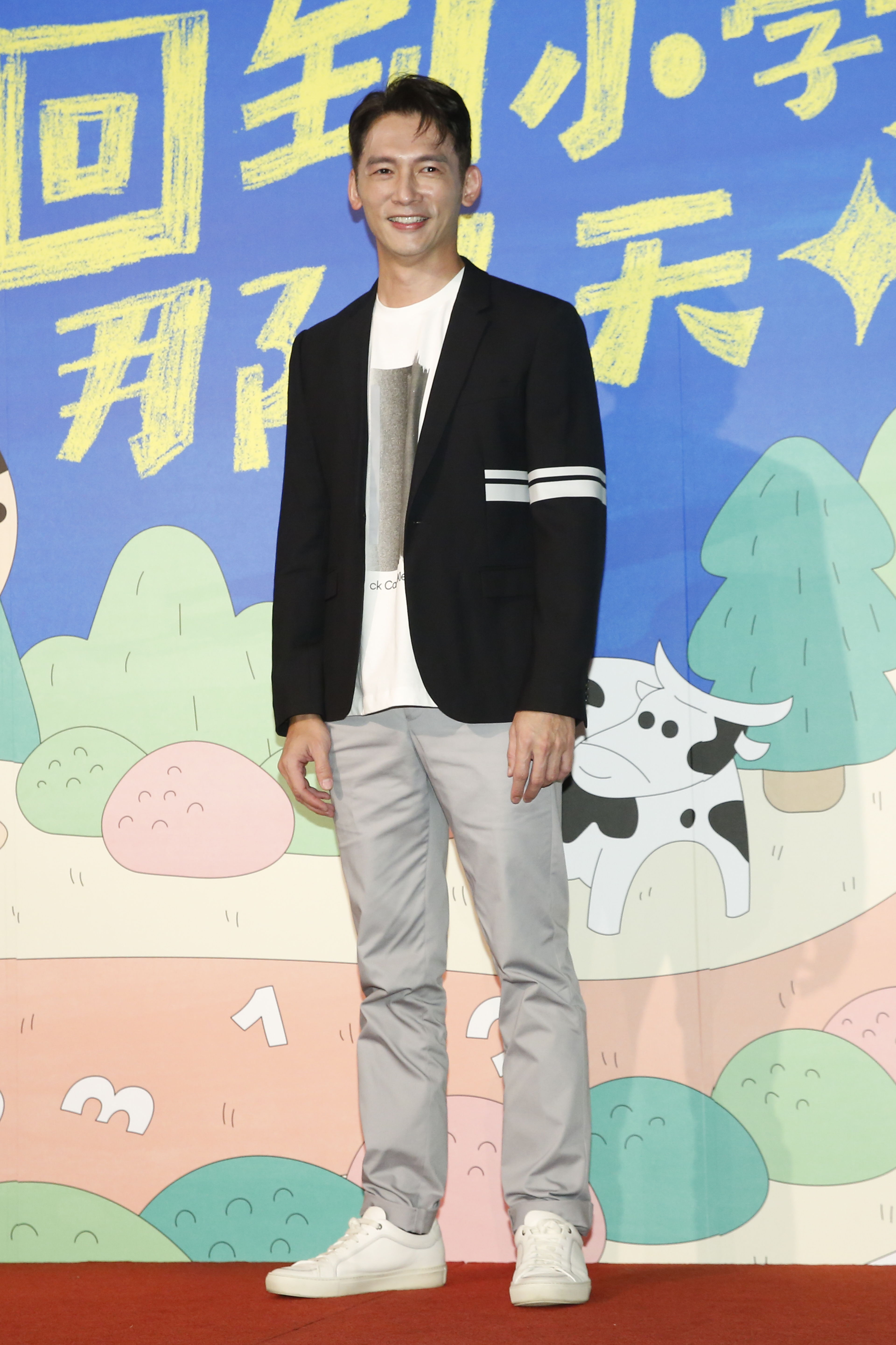 温昇豪出席記者會被問到李杏在金鐘超時問題。