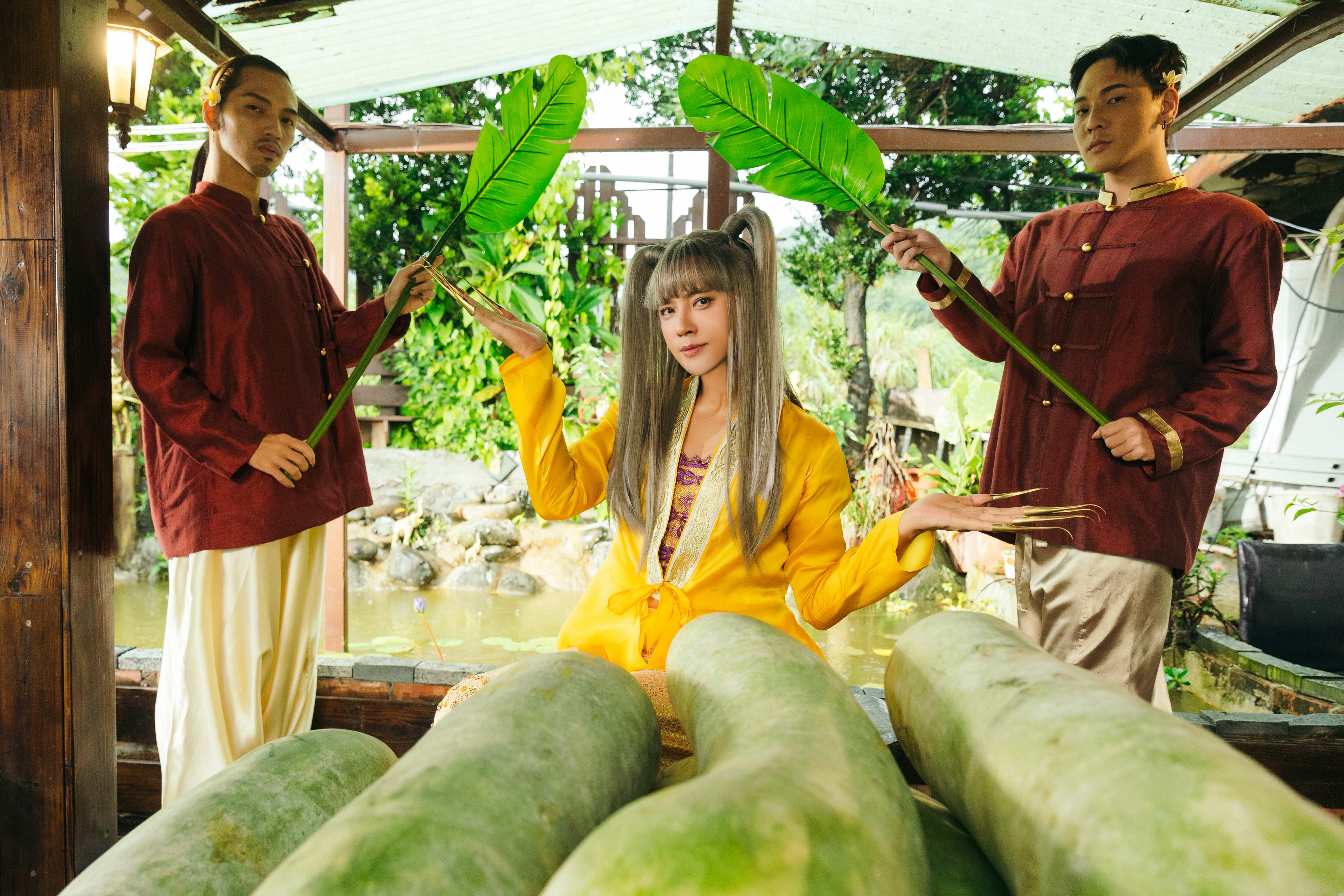  羅志祥反串「夢幻女神」朱碧石。（華納音樂提供）