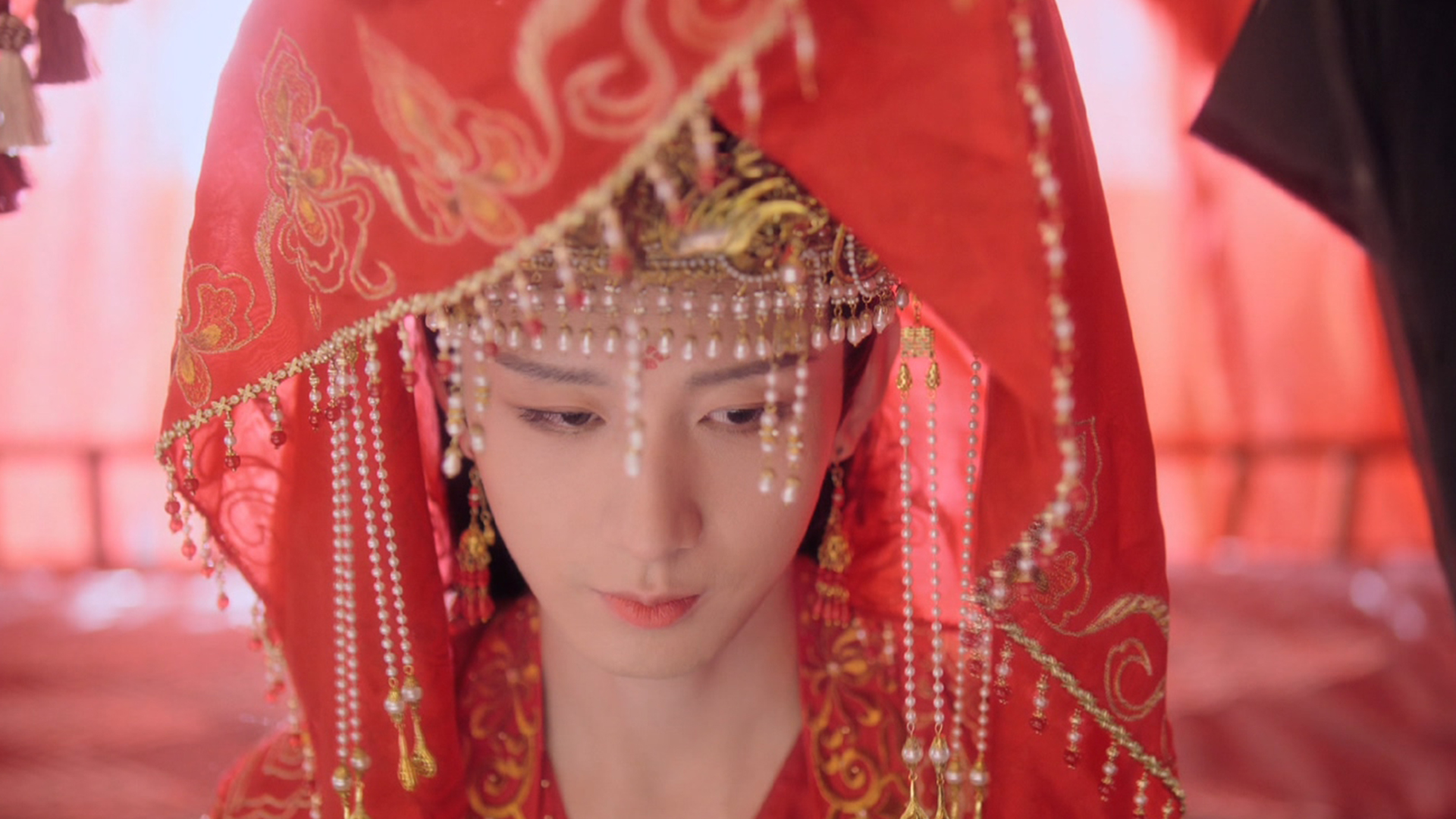 成毅在《沉香如屑》還男扮女裝。（龍華偶像台提供）