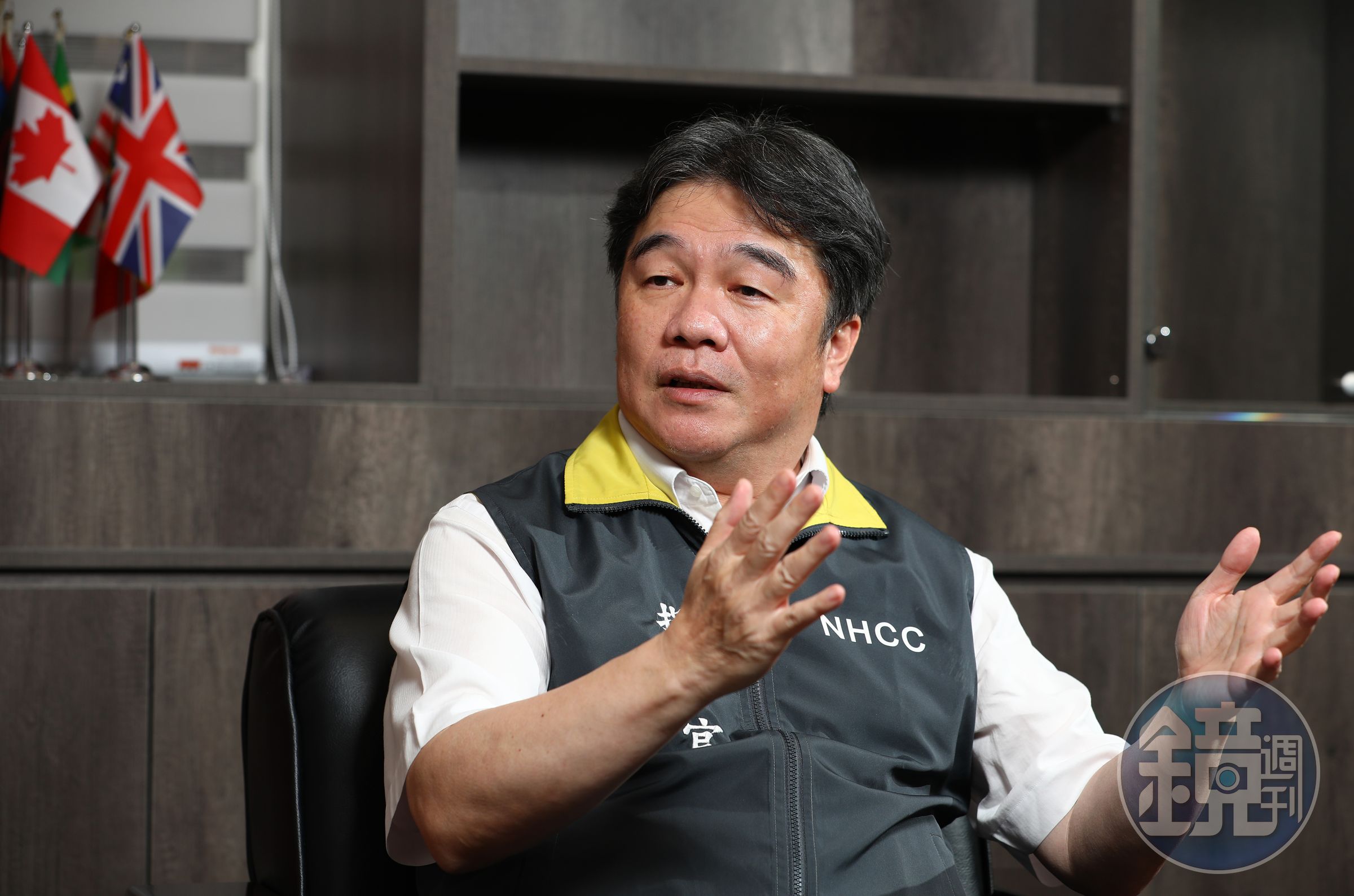 王必勝表示，預計11月會評估如何分階段來鬆綁口罩規定。（本刊資料照）