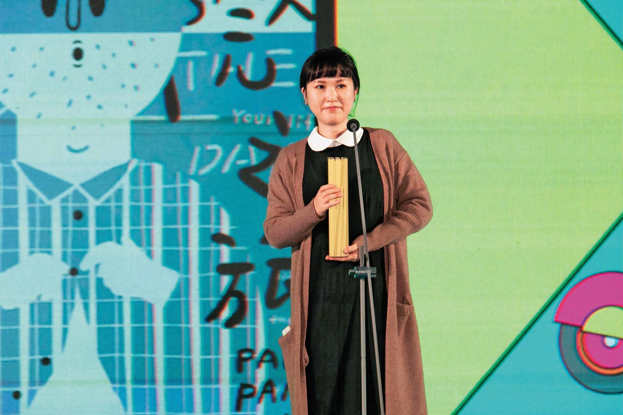 Pam Pam以《瘋人院之旅》奪下第十二屆金漫獎「年度漫畫獎」。（翻攝自金漫GCA臉書）