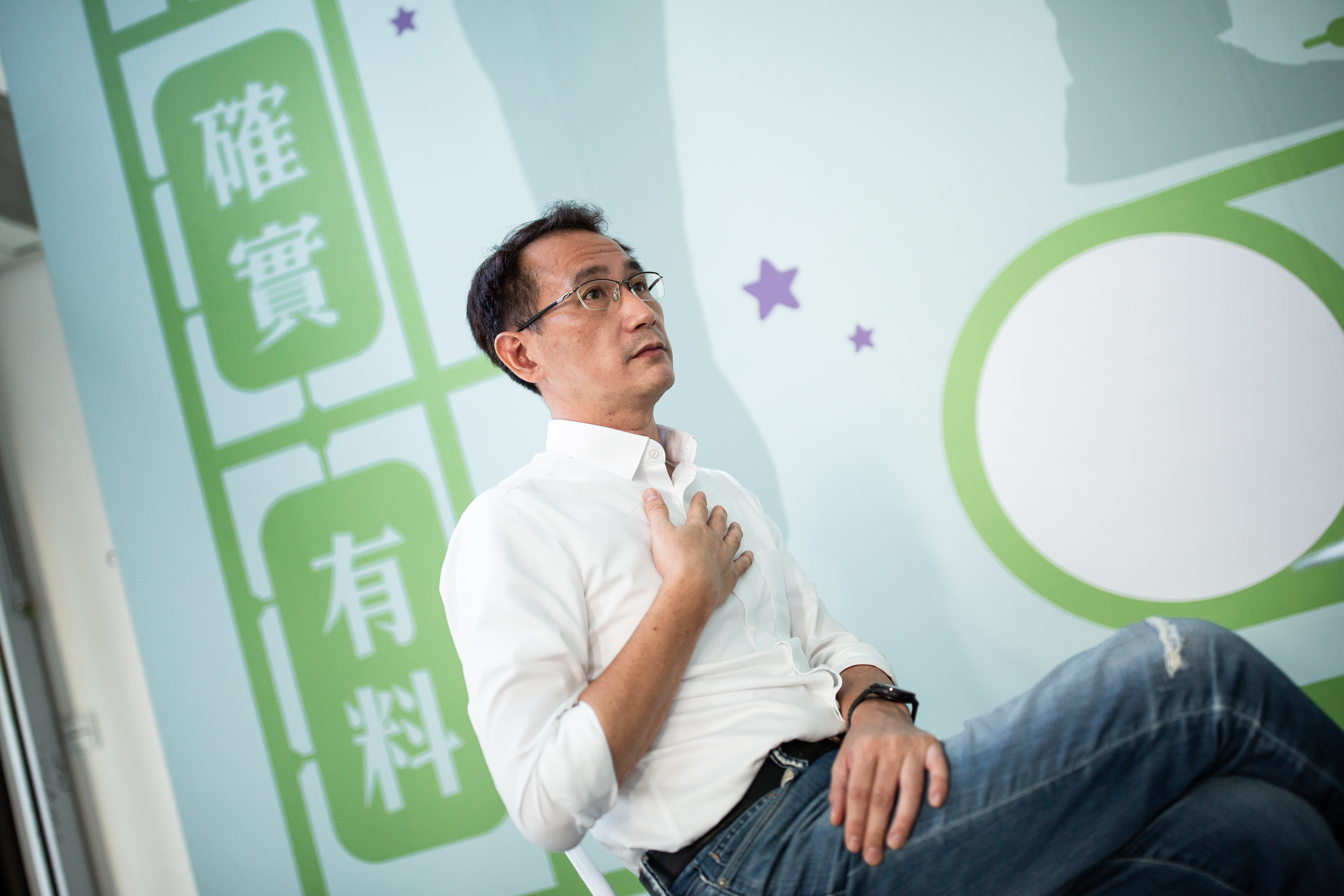 面對國民黨的質疑，鄭運鵬今天列出3點反擊，並指國民黨因張善政選情告急，「竟然連抹紅我的招數都敢拿出來，這是標準打人的喊救人」。（本刊資料照）