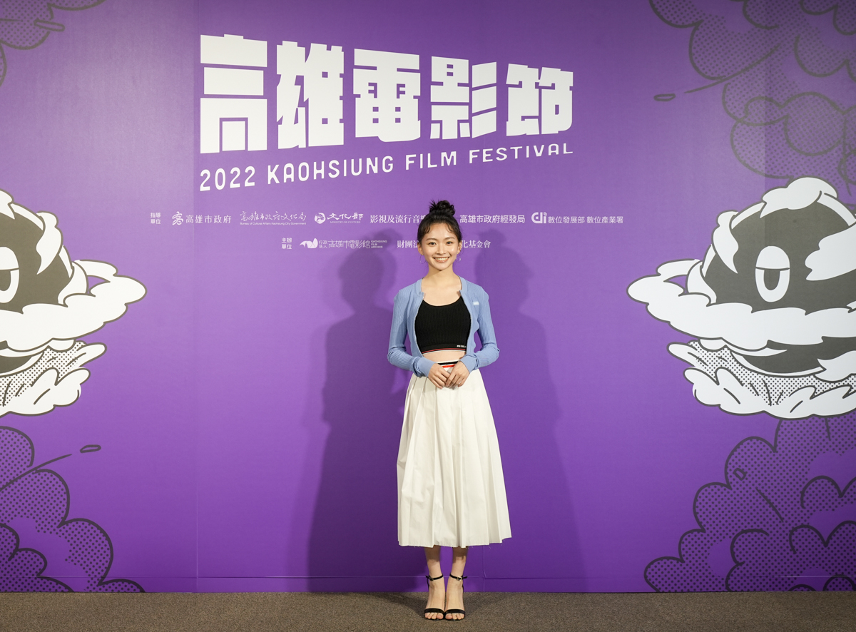 喬湲媛在《幻象人》再度搭檔曾於《紅衣小女孩2》合作的吳念軒，但因兩人身高差太多，親密的擁抱戲也只像「爸爸抱女兒」。（高雄電影節提供）