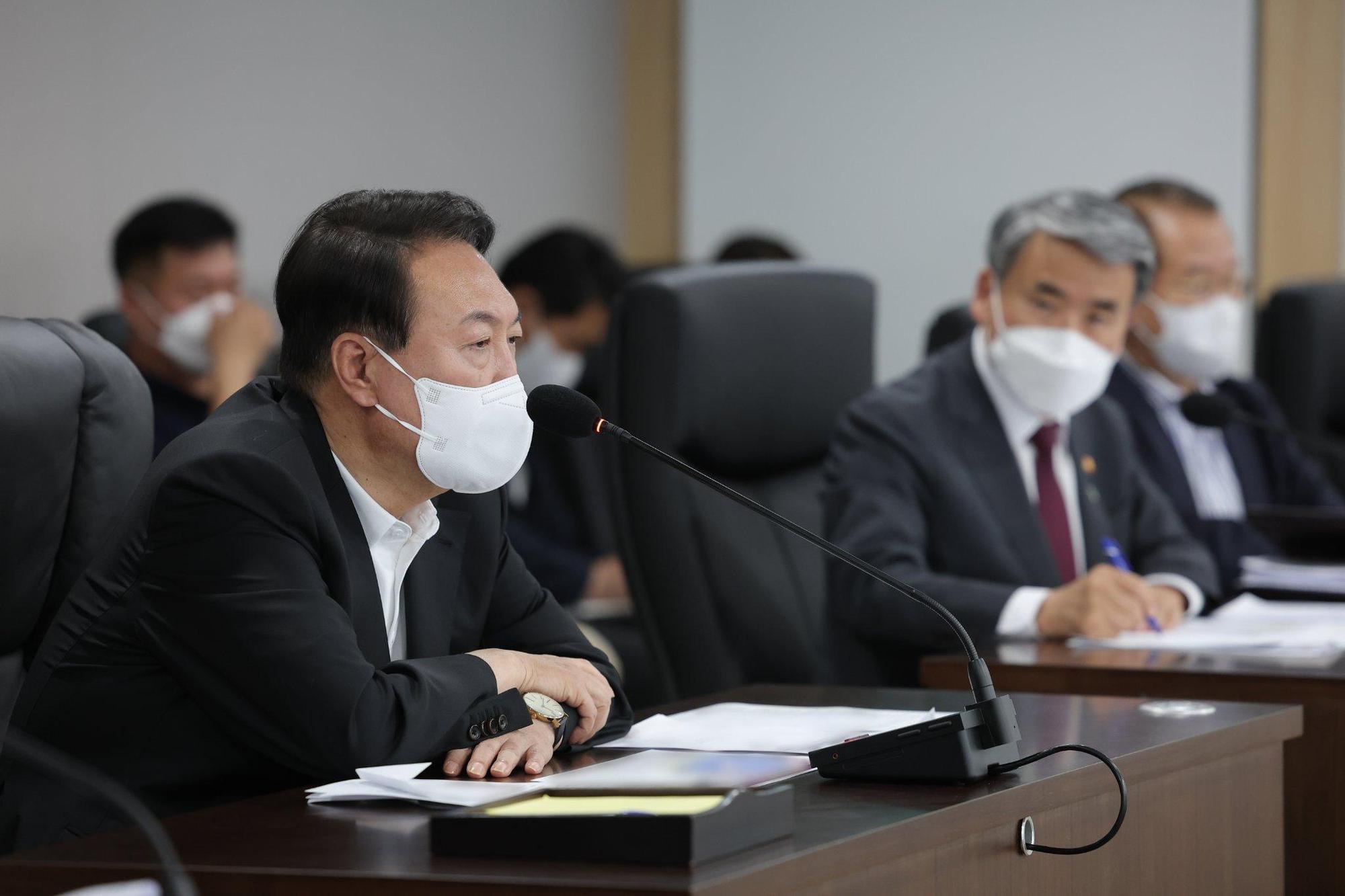 針對梨泰院事件，南韓總統尹錫悅宣布全國進入哀悼期。（翻攝自尹錫悅臉書）