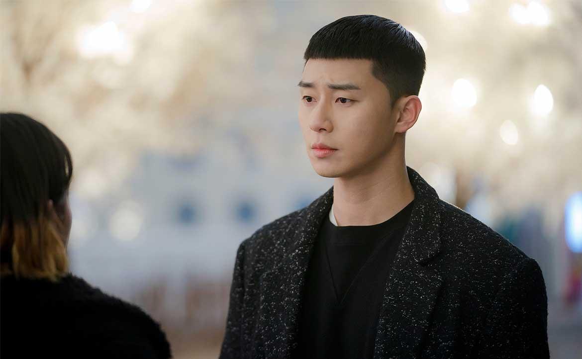 朴敘俊在《梨泰院Class》中的招牌「栗子頭」2年前掀起一陣仿效炫風。(Netflix提供)