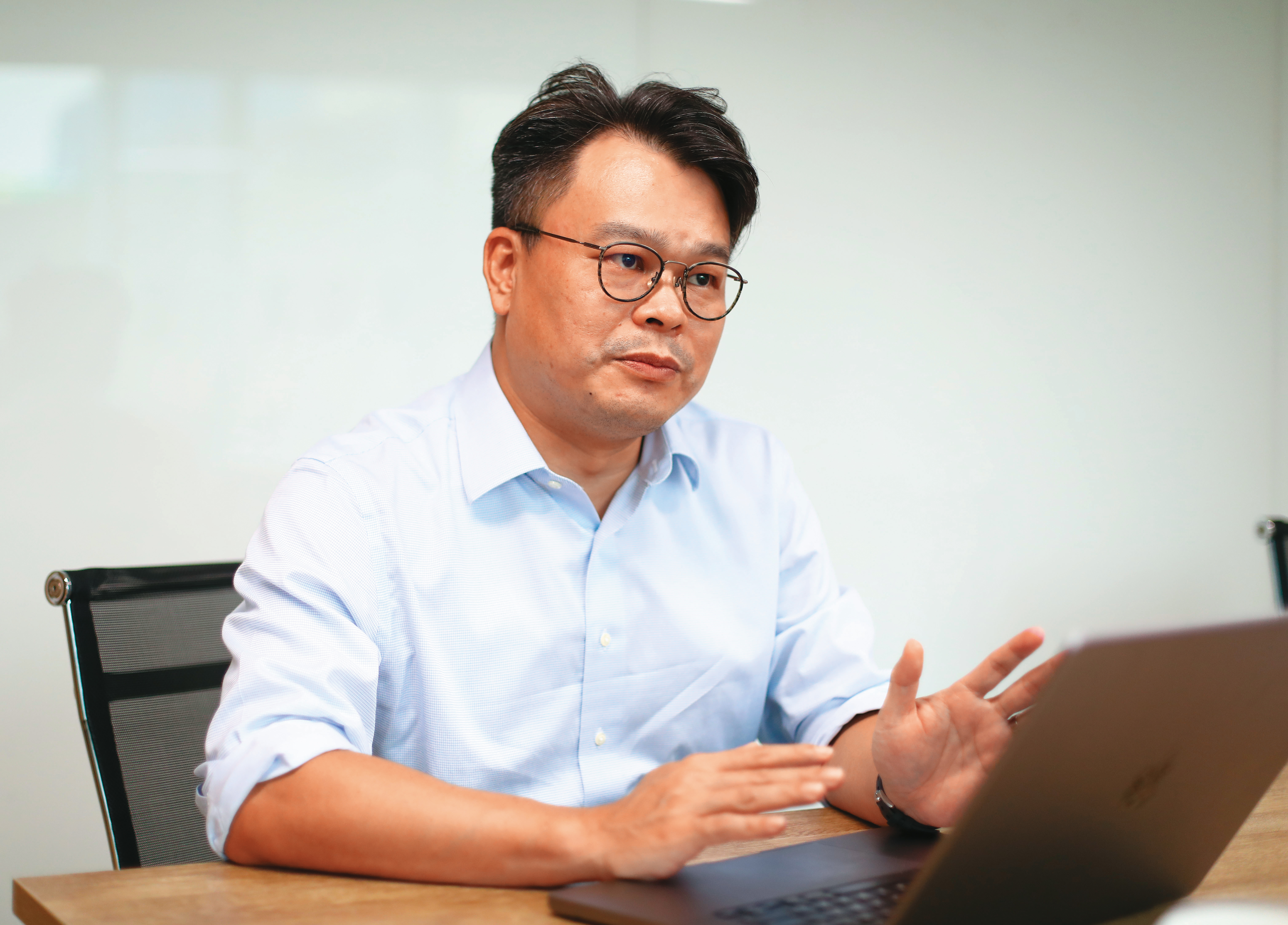 小穎不僅有重度憂鬱症，智能也處於邊緣智力功能，律師林俊宏說，即使未達減刑標準，法院判刑時也應依《刑法》57條，將上述狀況考量進去。