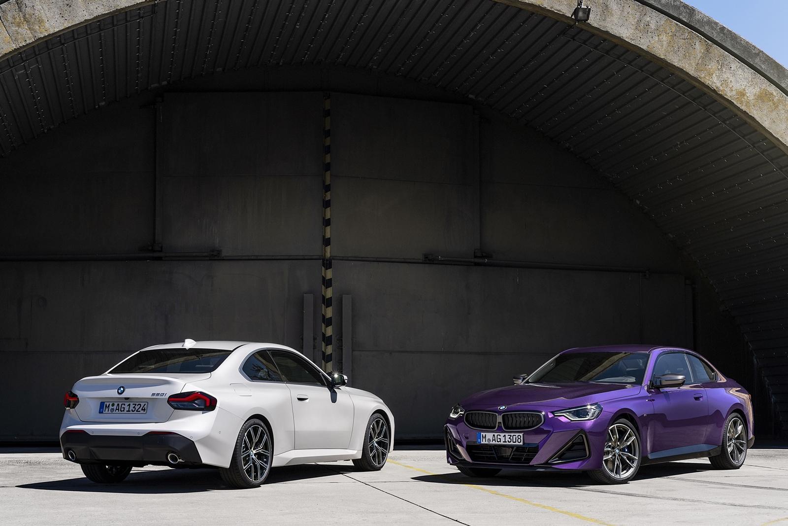 BMW 2系列Coupé雙門跑車於2014年首度現身，即掠奪全球眾人目光，再度挑起車迷對於速度與操駕的熱血渴望，全新2023年式BMW 2系列Coupé總代理汎德導入 220i M Sport與M240i xDrive兩款車型，正式售價203萬元起。