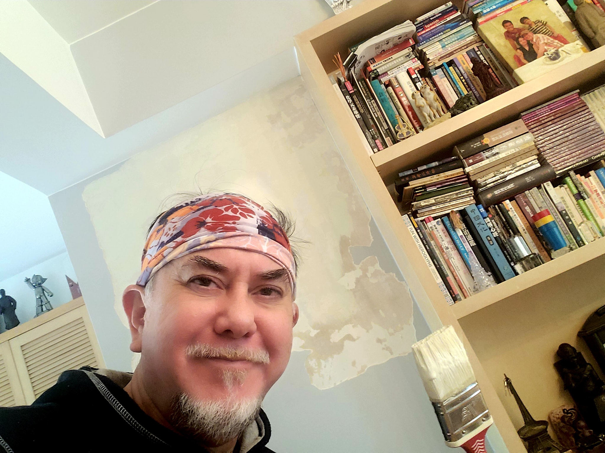 黃秋生將親自出席金馬獎頒獎典禮，將會在台灣停留3週左右時間。（翻攝自黃秋生臉書）