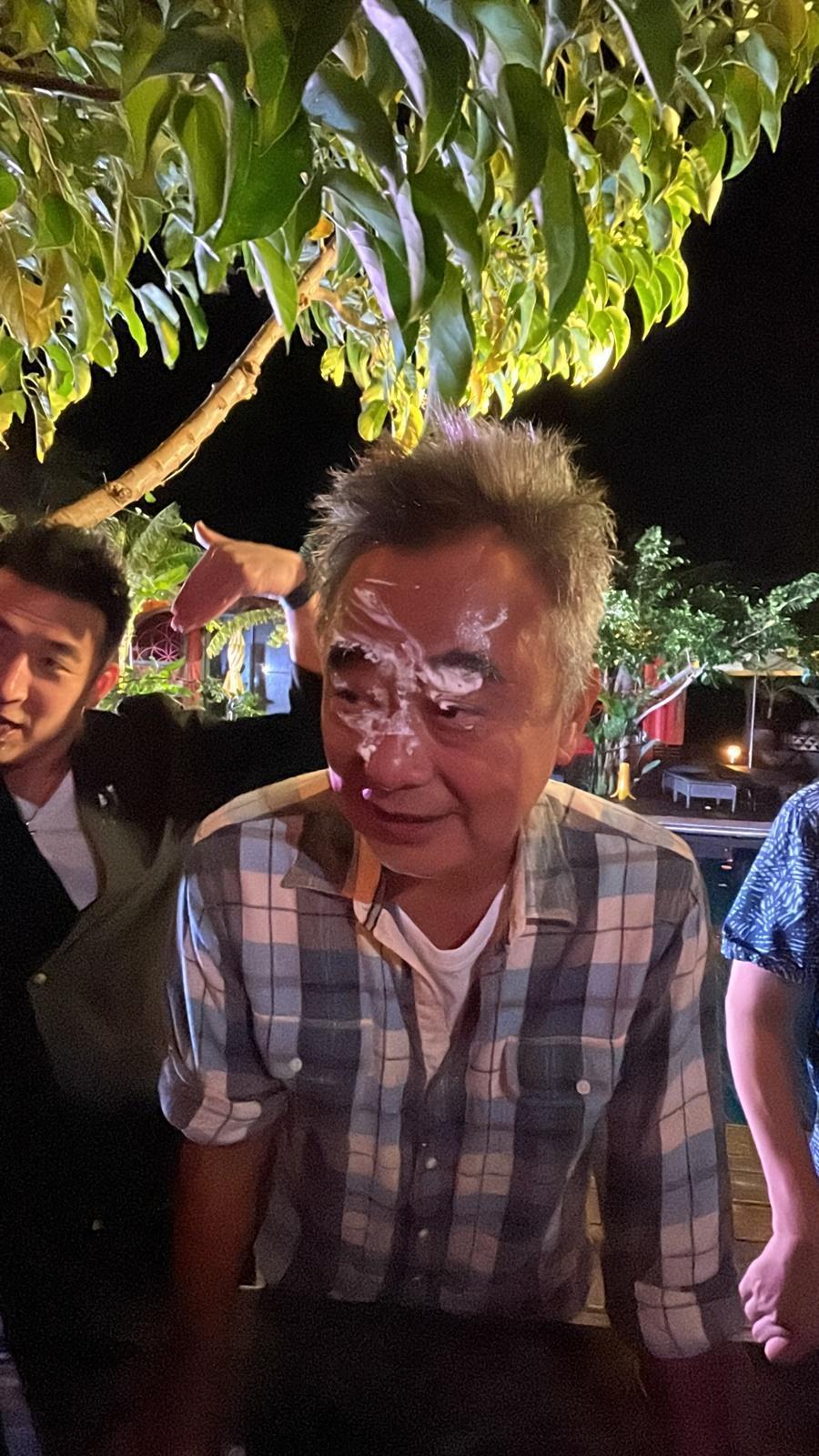 陳昇開心過64歲生日。（新樂園製作提供）