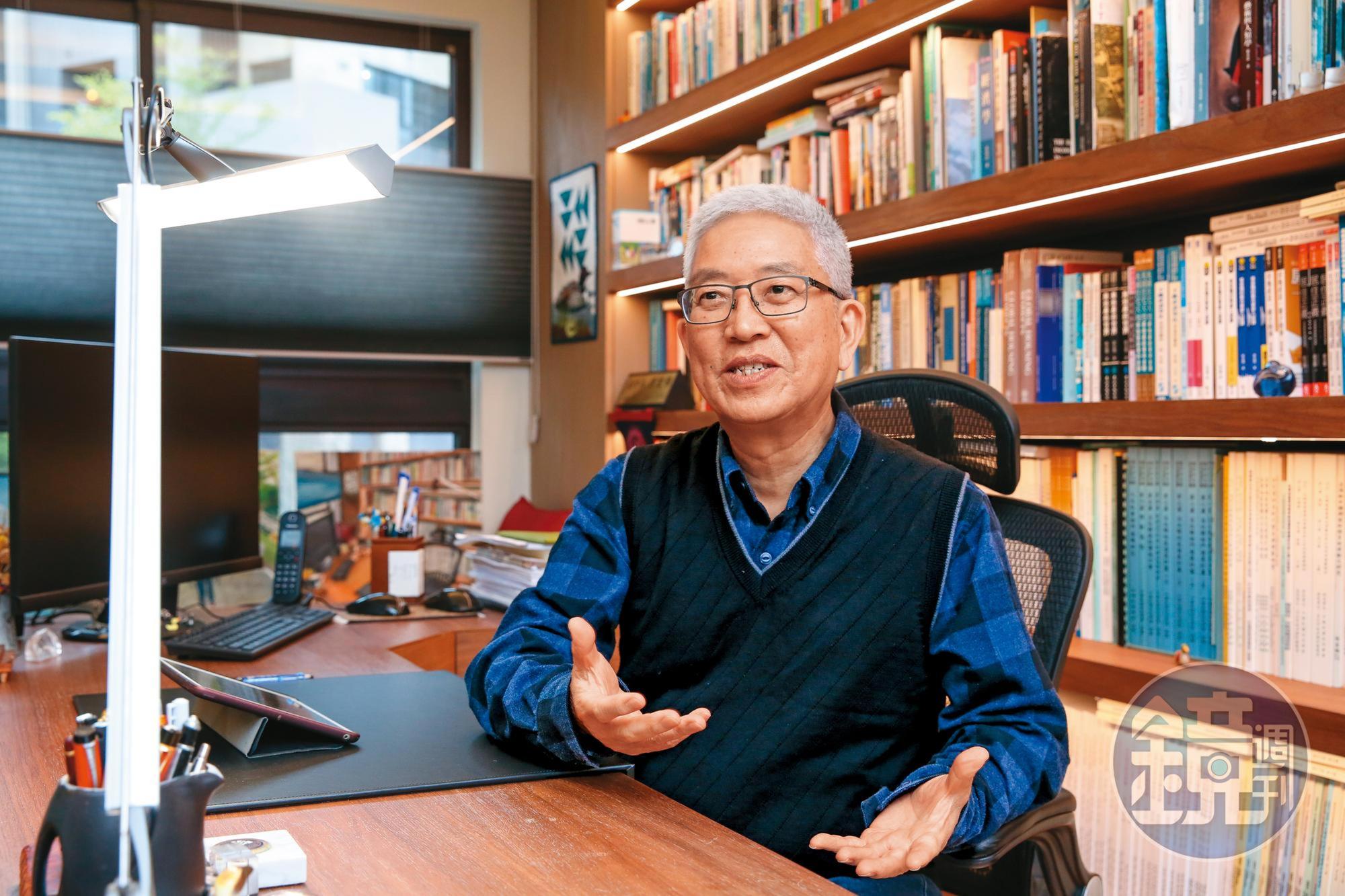 張金鶚認為,資金周轉成本升高,是這波影響房市的原因之一。