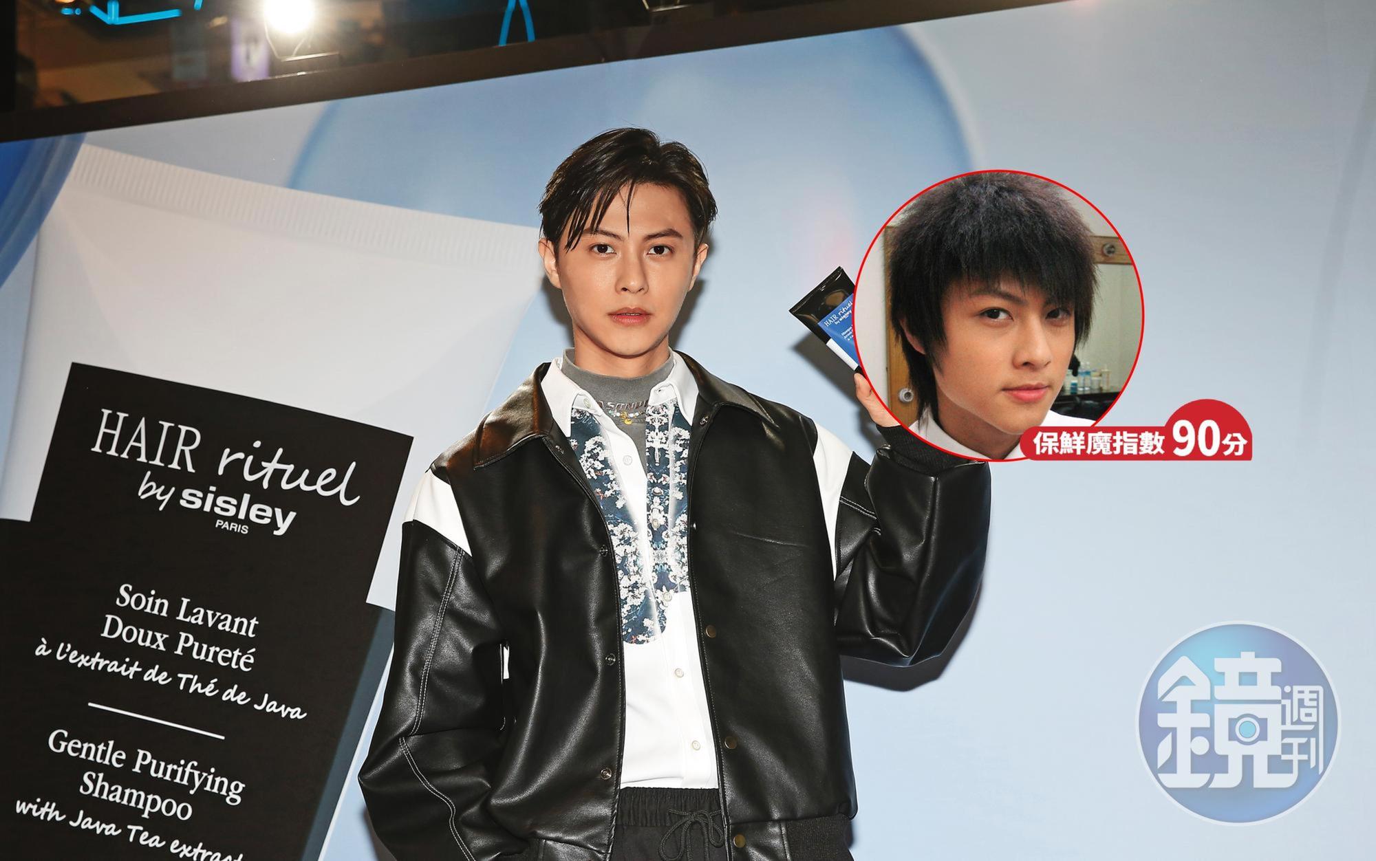 33歲的邱勝翊（王子）出道時以「花美男」著稱，他現身髮品HAIR rituel by sisley快閃店開幕，歐買尬～顏值根本沒變！平時不會都偷吃嬰胎餃子永保青春吧？（還是吃郭雪芙？）（羞）（小圖翻攝自flickr）