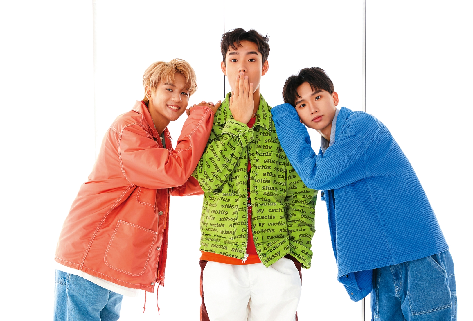 須弘道（中）自認中文還算不錯，但立刻被黃莑茗（右）吐槽；至於舞蹈跟歌詞都仰賴盧佾暘（左）幫忙。