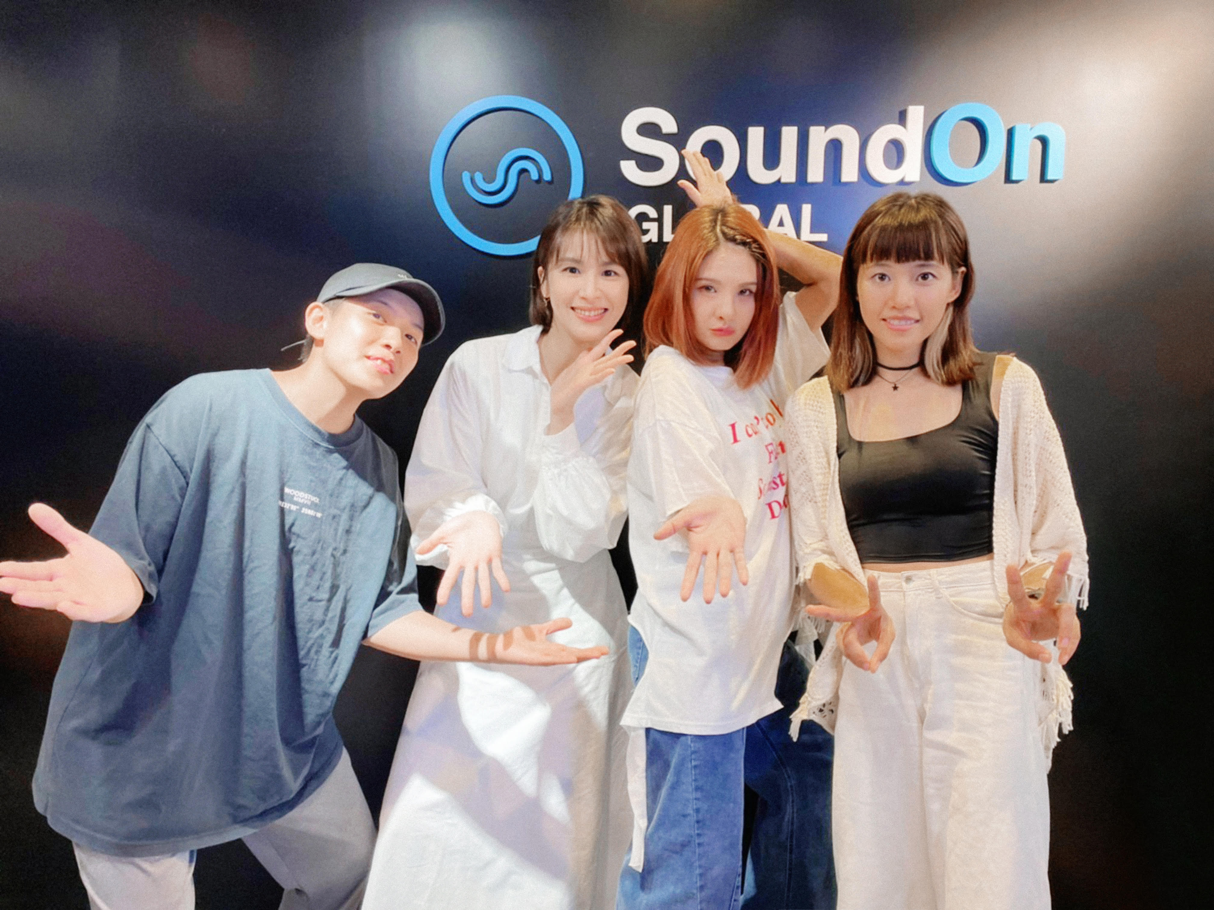 曾沛慈、郭靜、吳汶芳和曾靜玟，四人近期不約而同都有新作品發行。（亞神音樂提供）