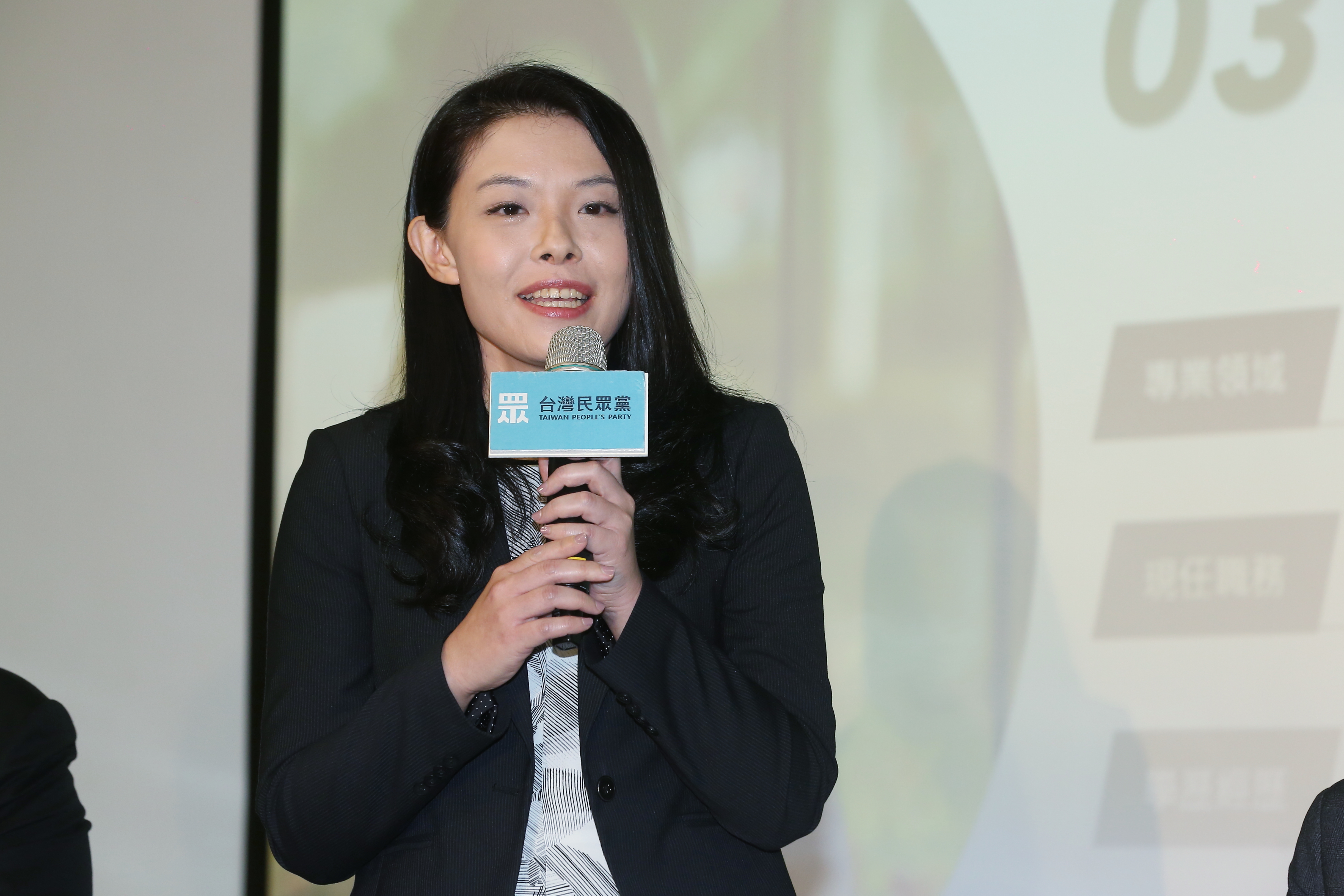 高虹安被爆出在立法院聘用男友當公費助理，遭質疑合法性。（本刊資料照）